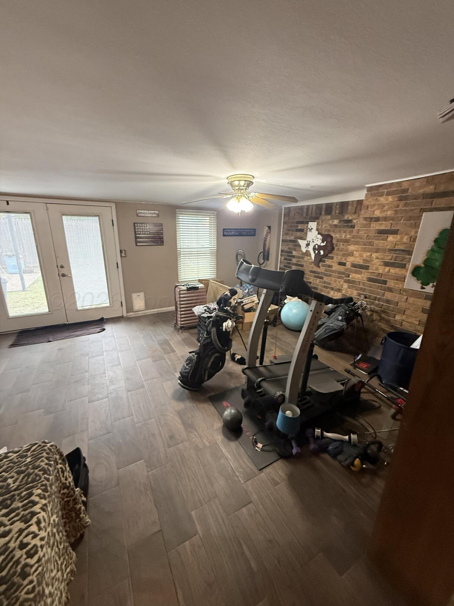 120 Nueces Street Property Photo 8