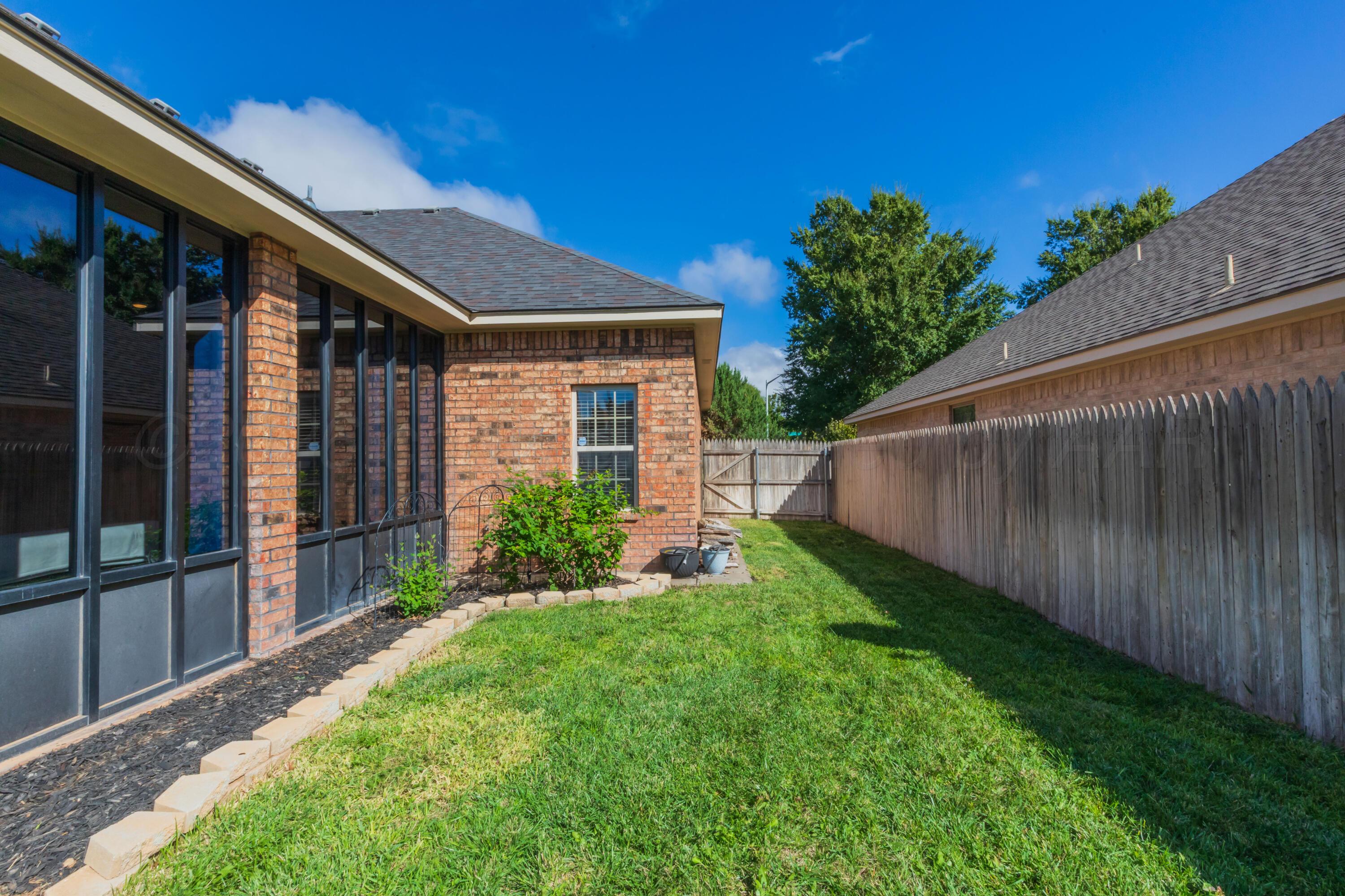 9011 Buccola Avenue Property Photo 34