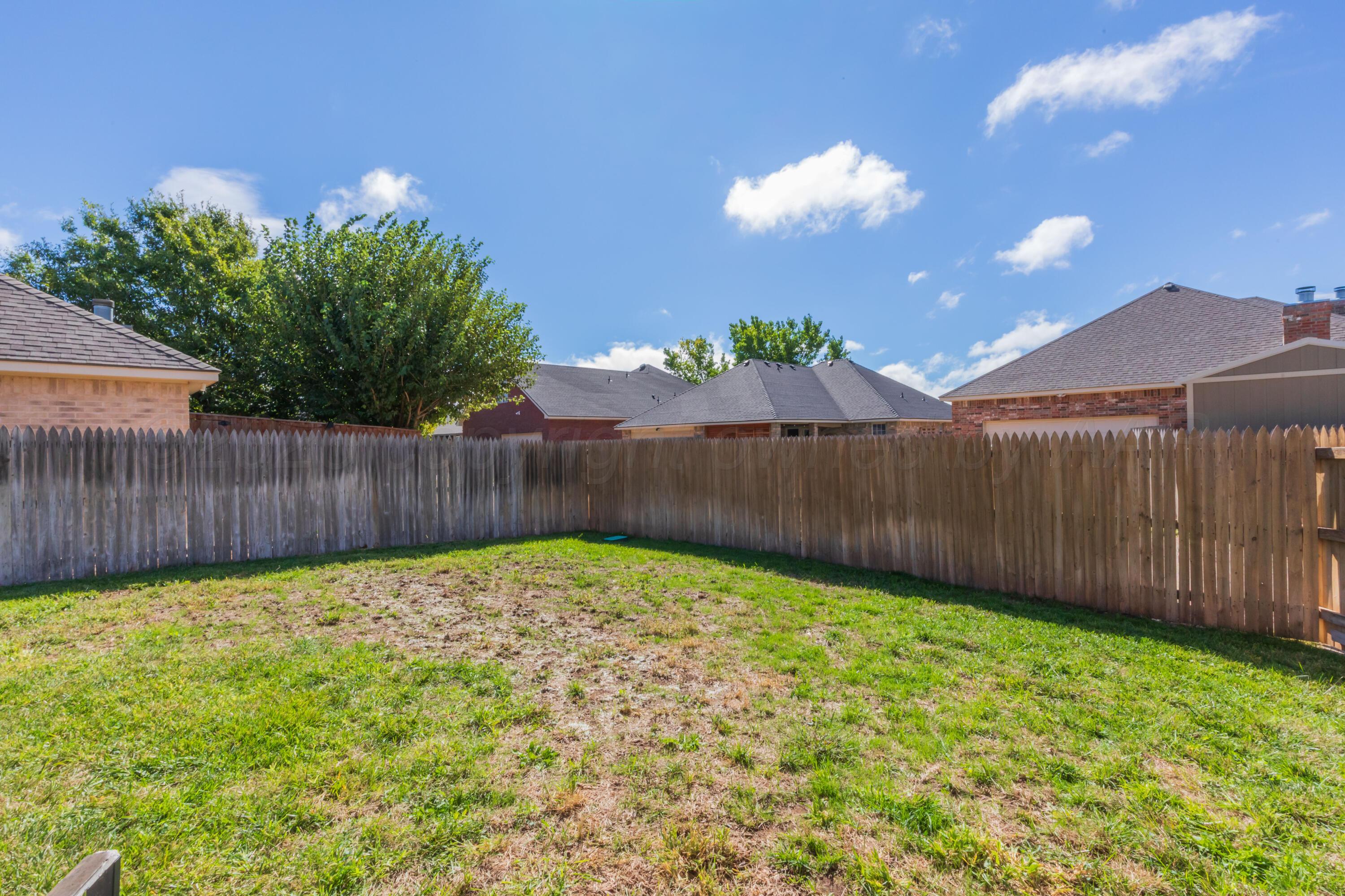 9011 Buccola Avenue Property Photo 36