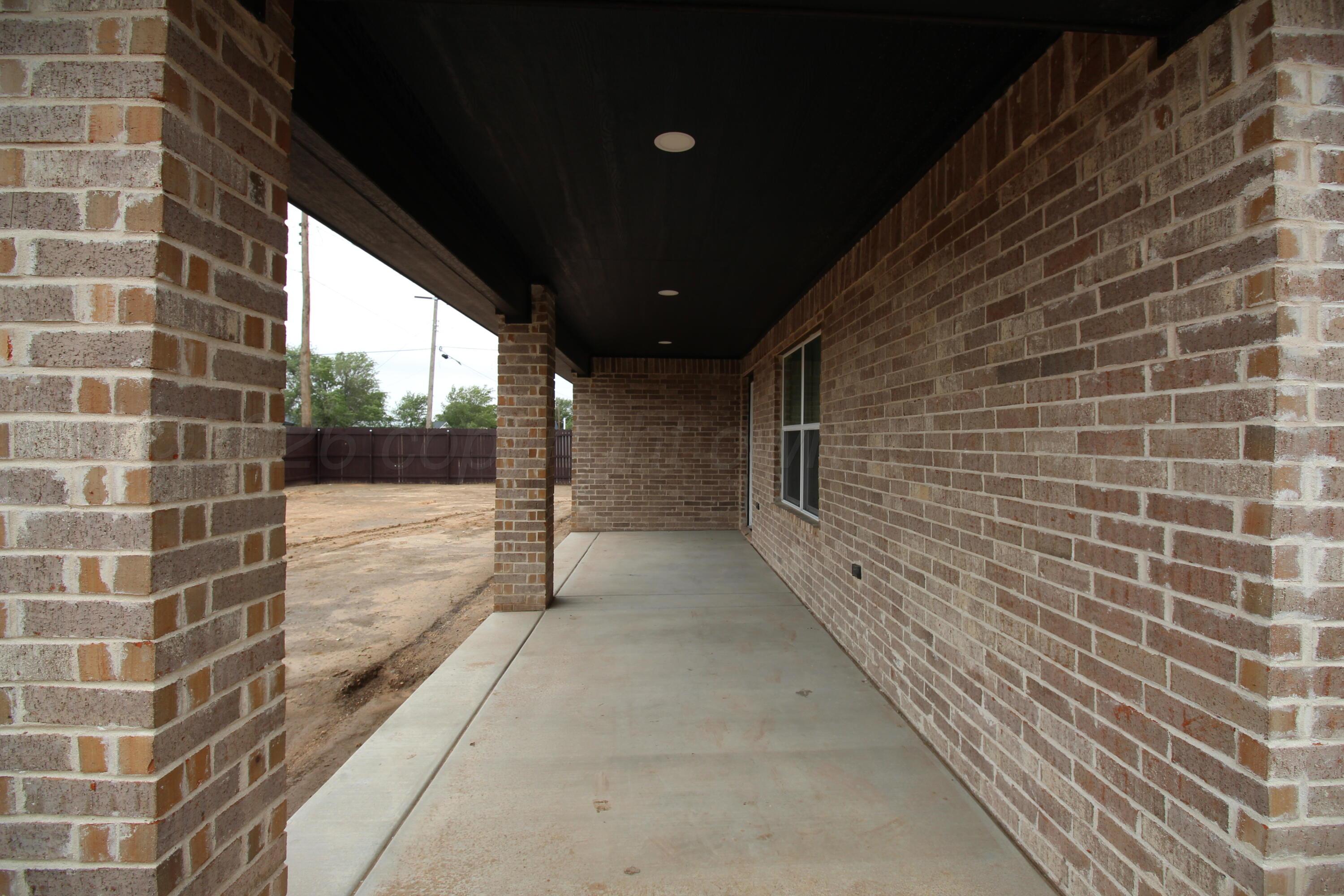 1500 N Irving Street Property Photo 7
