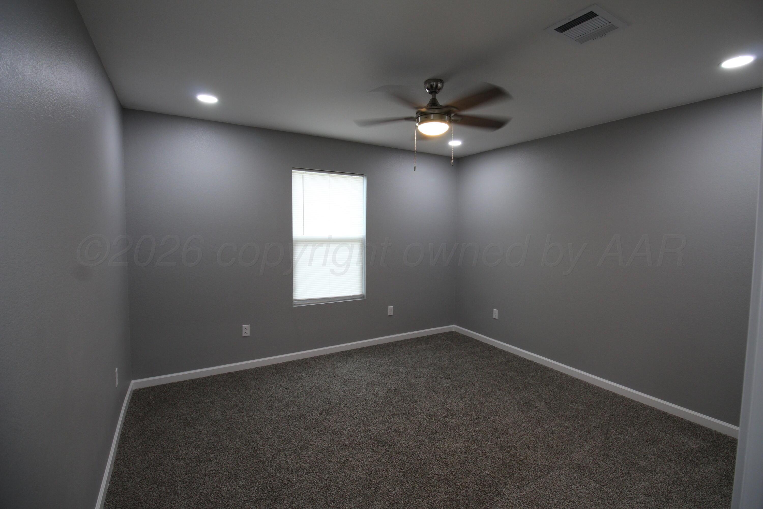 1500 N Irving Street Property Photo 8