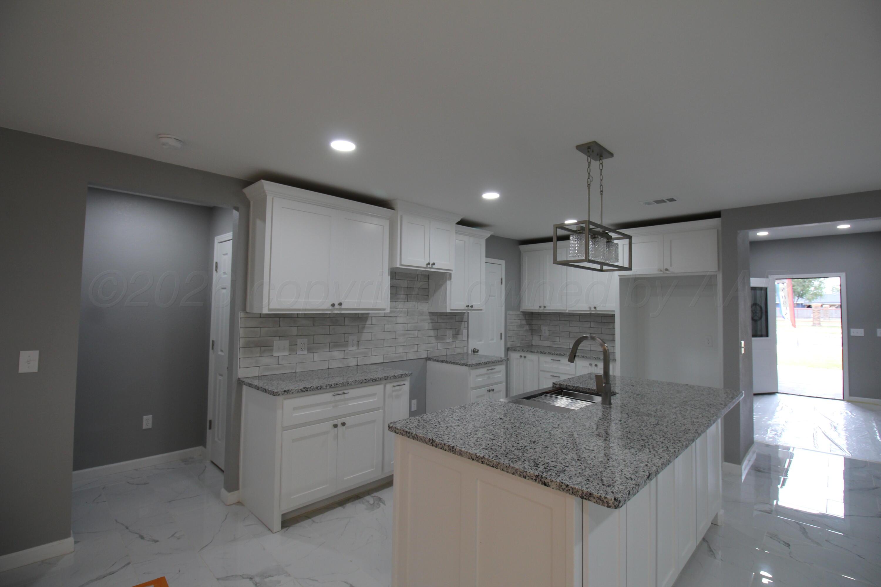 1500 N Irving Street Property Photo 20