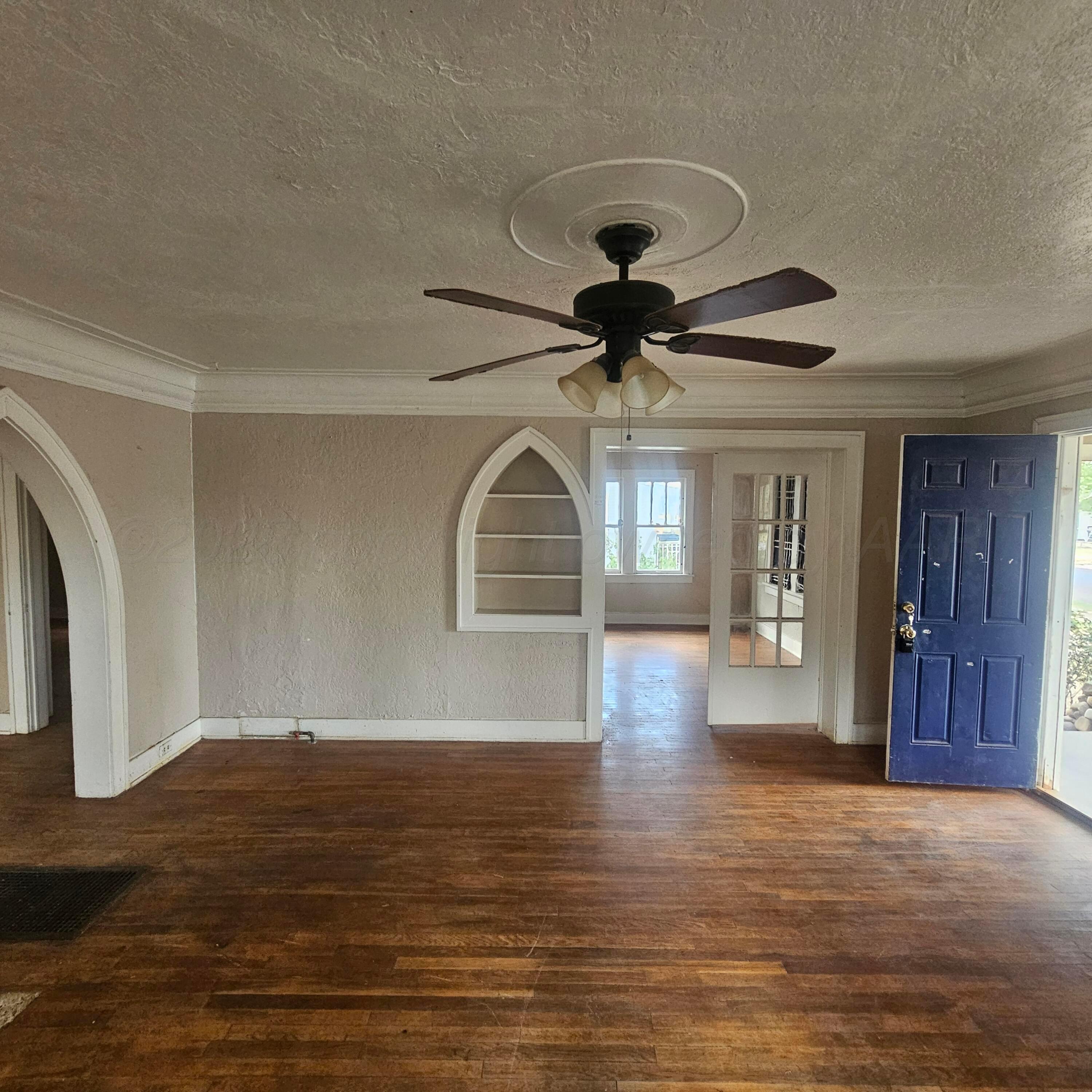 3906 S Tyler Street Property Photo 5