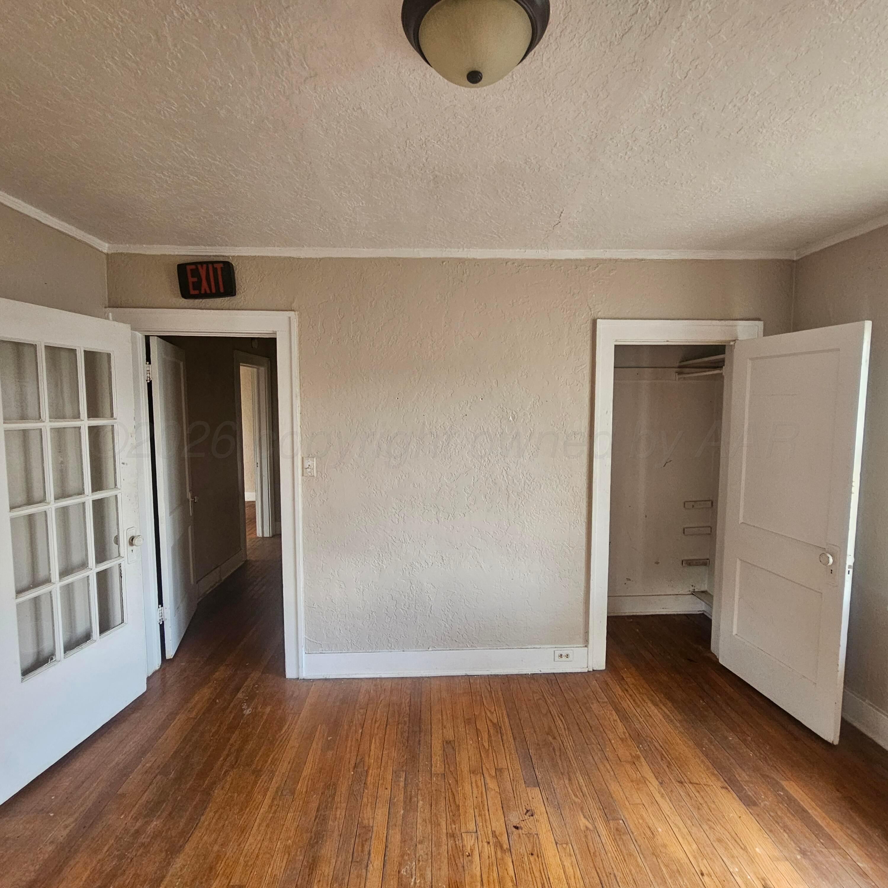 3906 S Tyler Street Property Photo 7