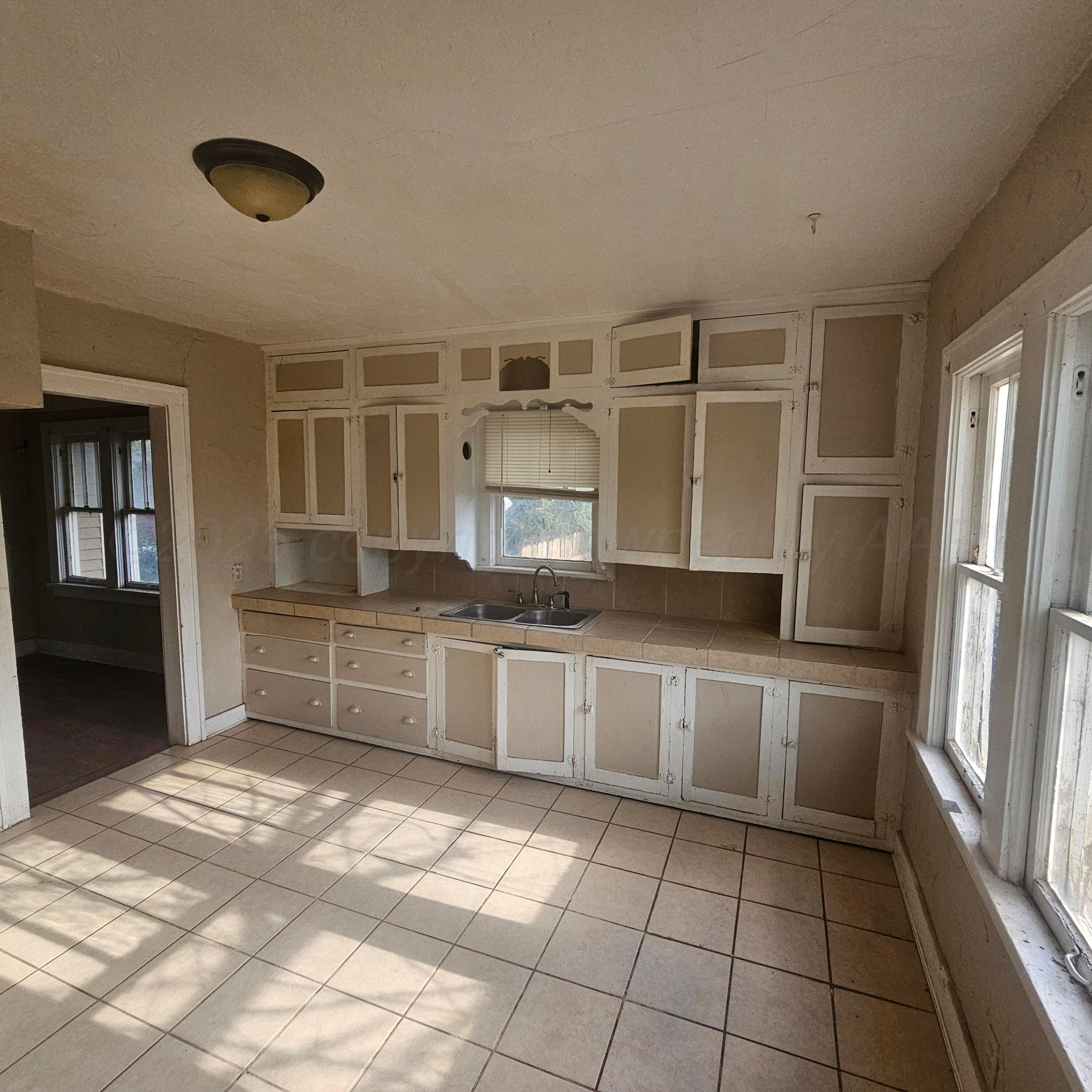 3906 S Tyler Street Property Photo 19