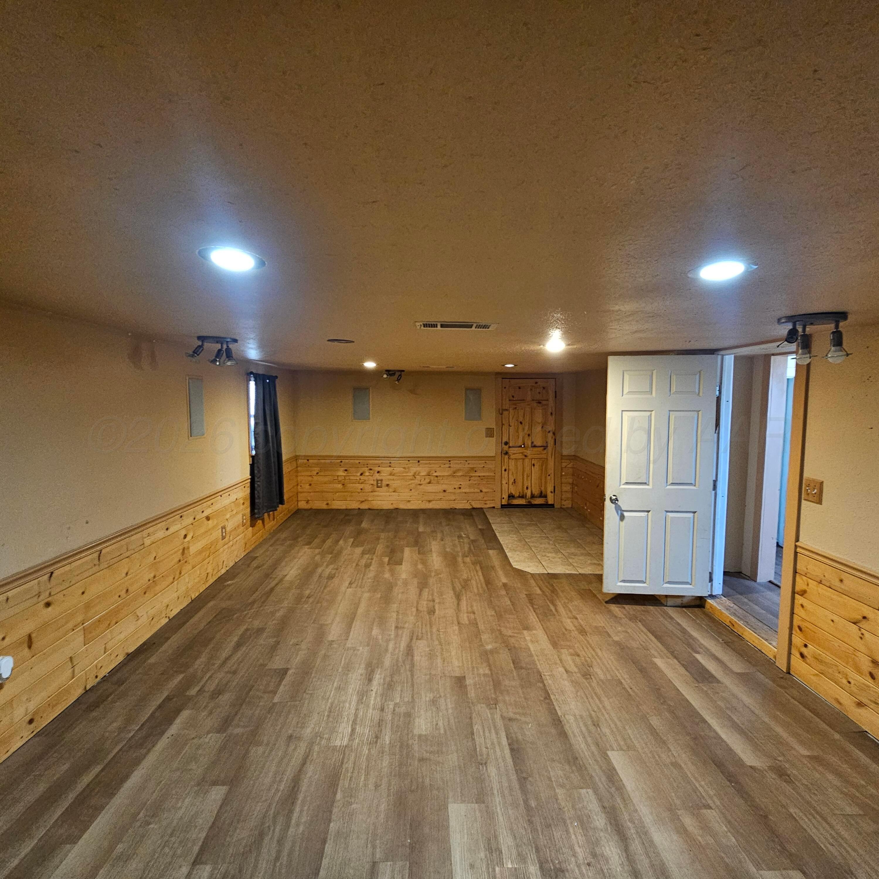 1201 3rd Avenue Property Photo 8