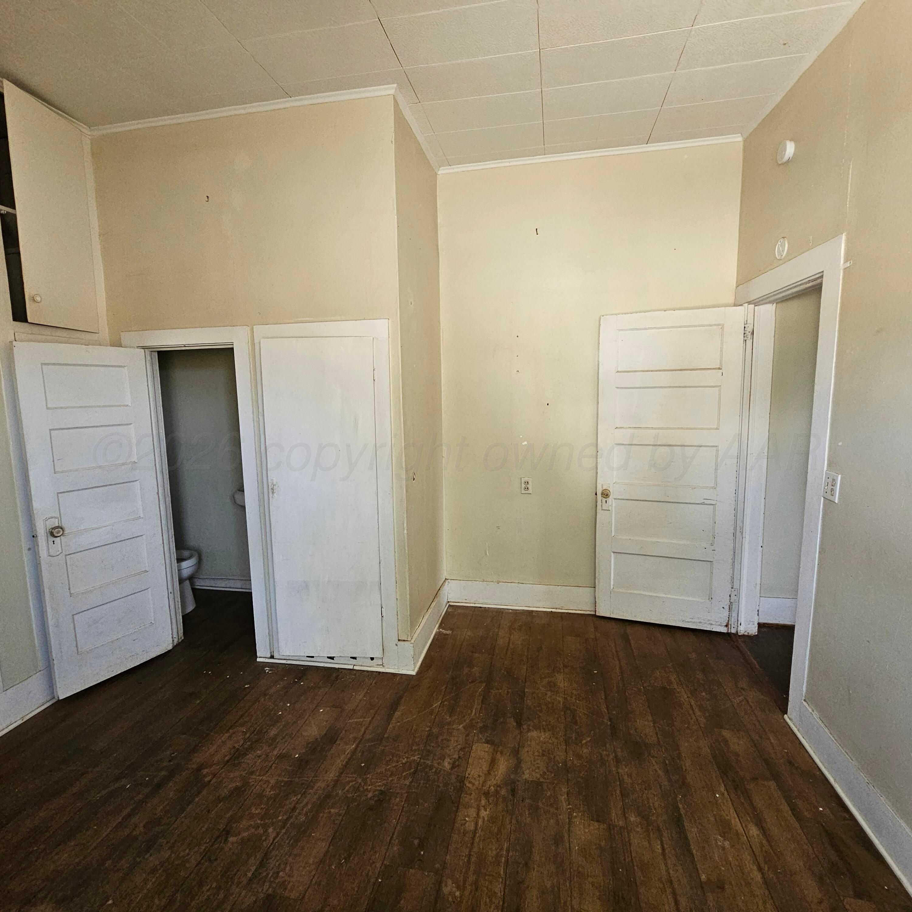 1201 3rd Avenue Property Photo 14