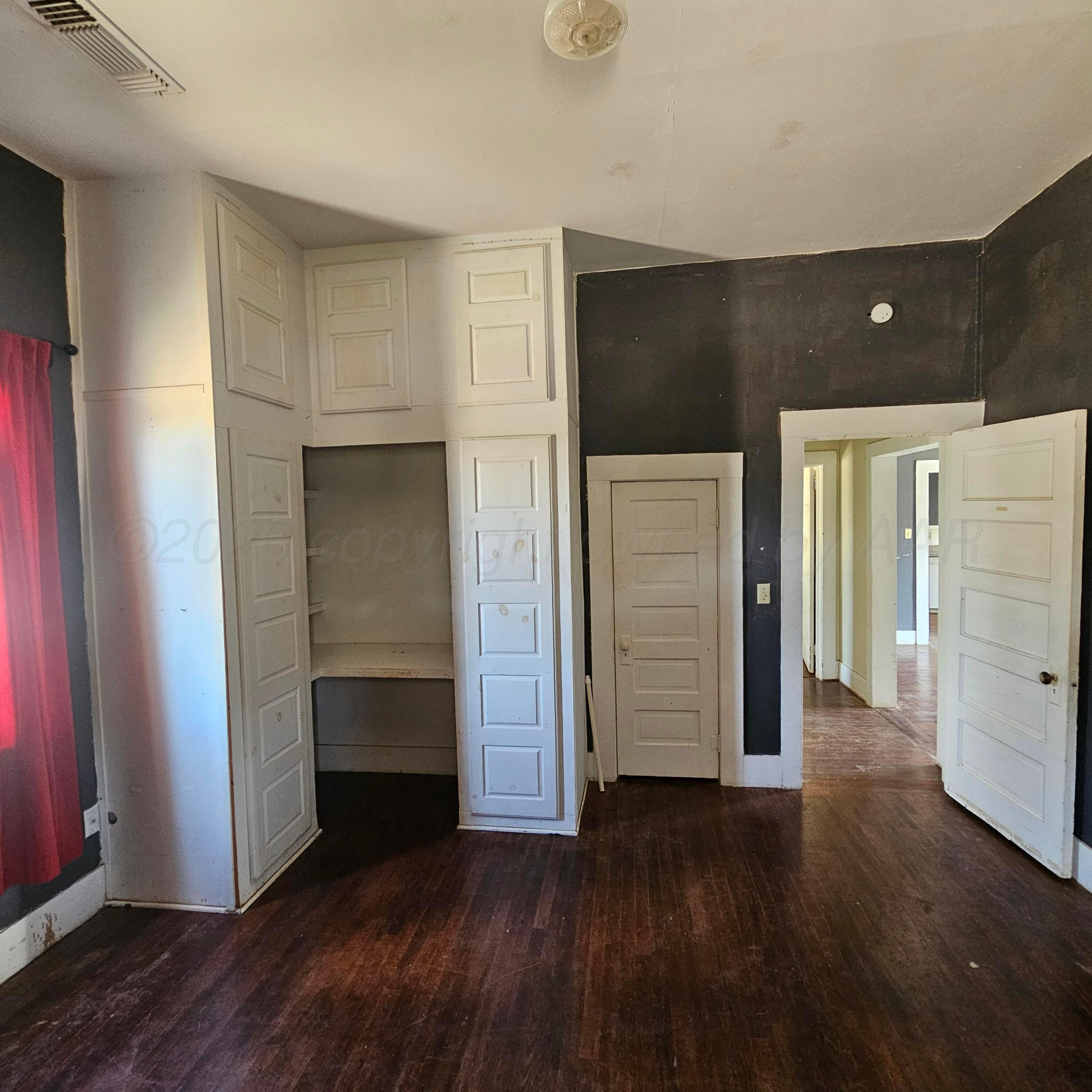 1201 3rd Avenue Property Photo 17
