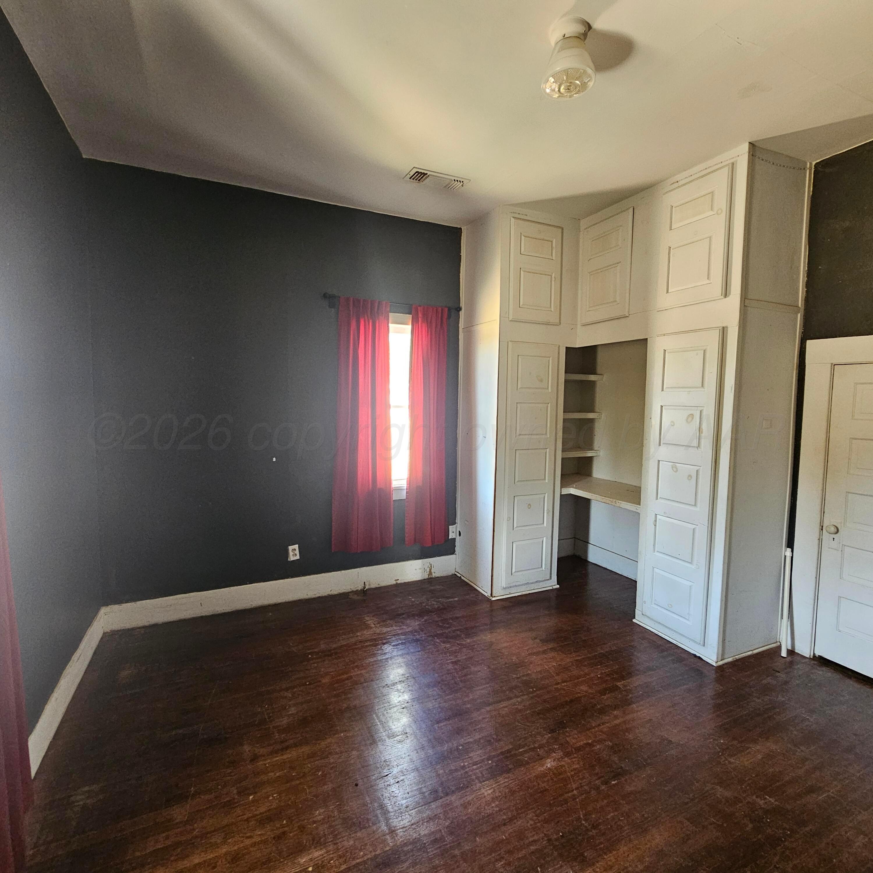 1201 3rd Avenue Property Photo 18