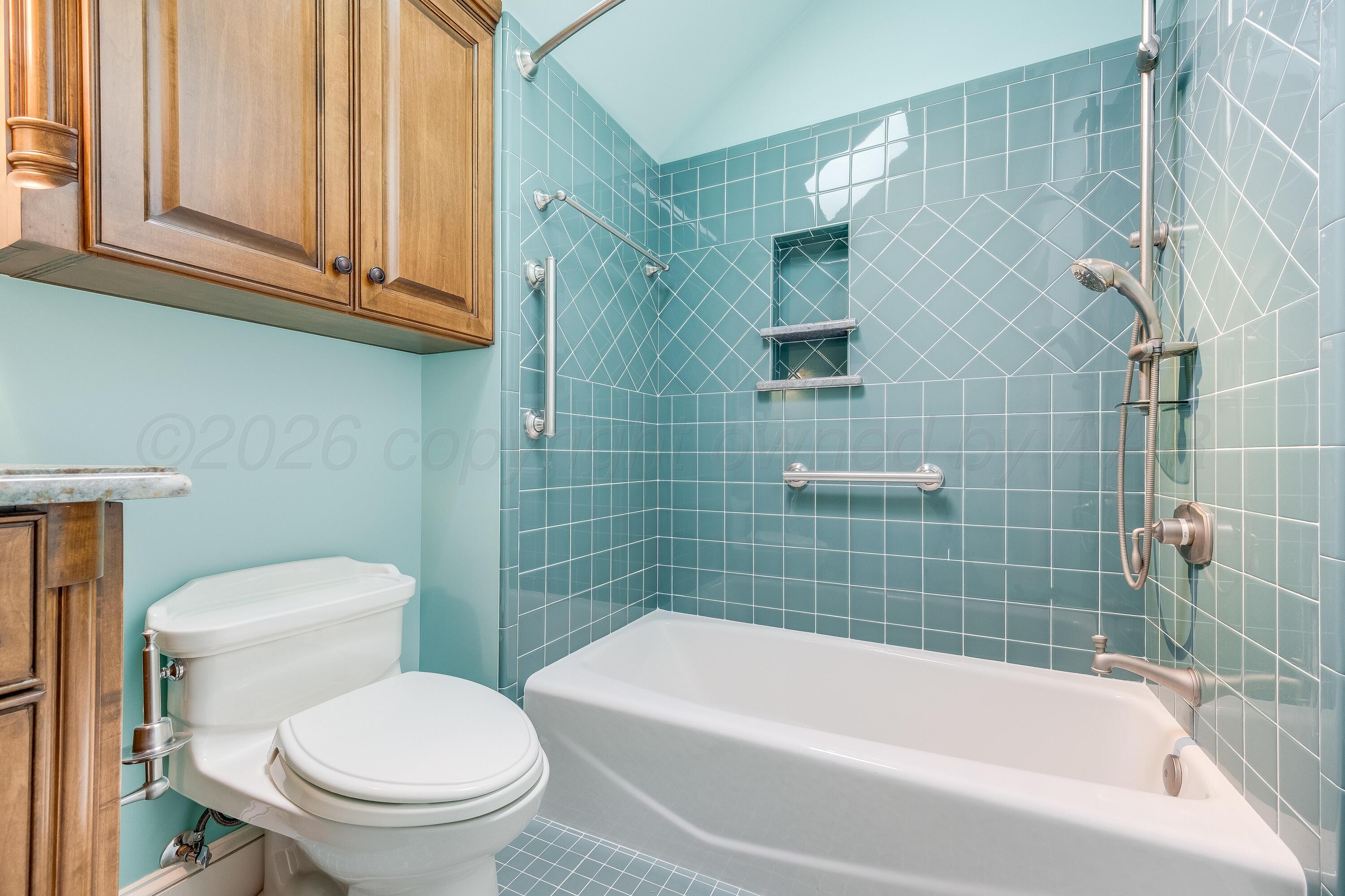 2223 S Ong Street Property Photo 36