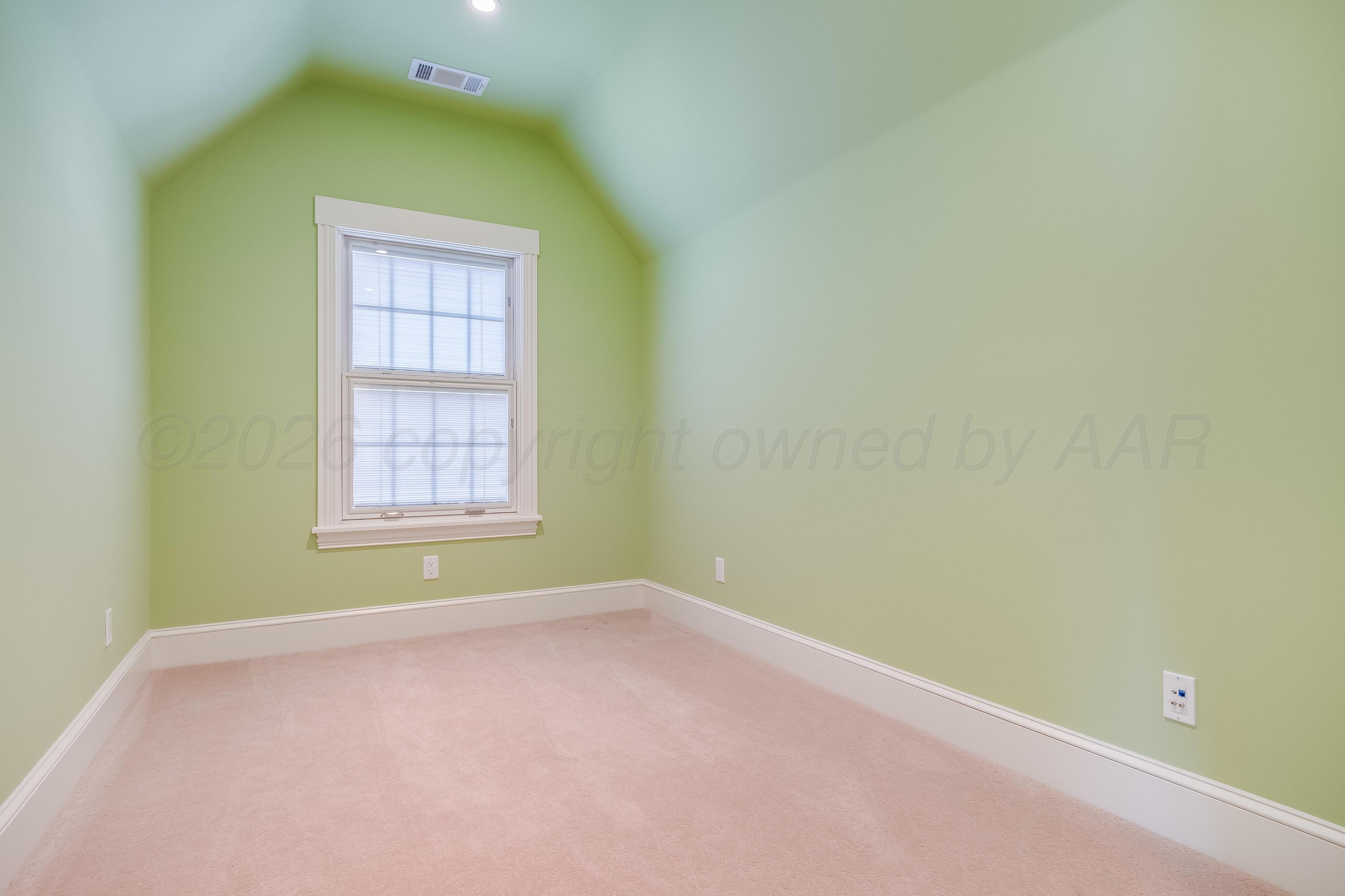 2223 S Ong Street Property Photo 41