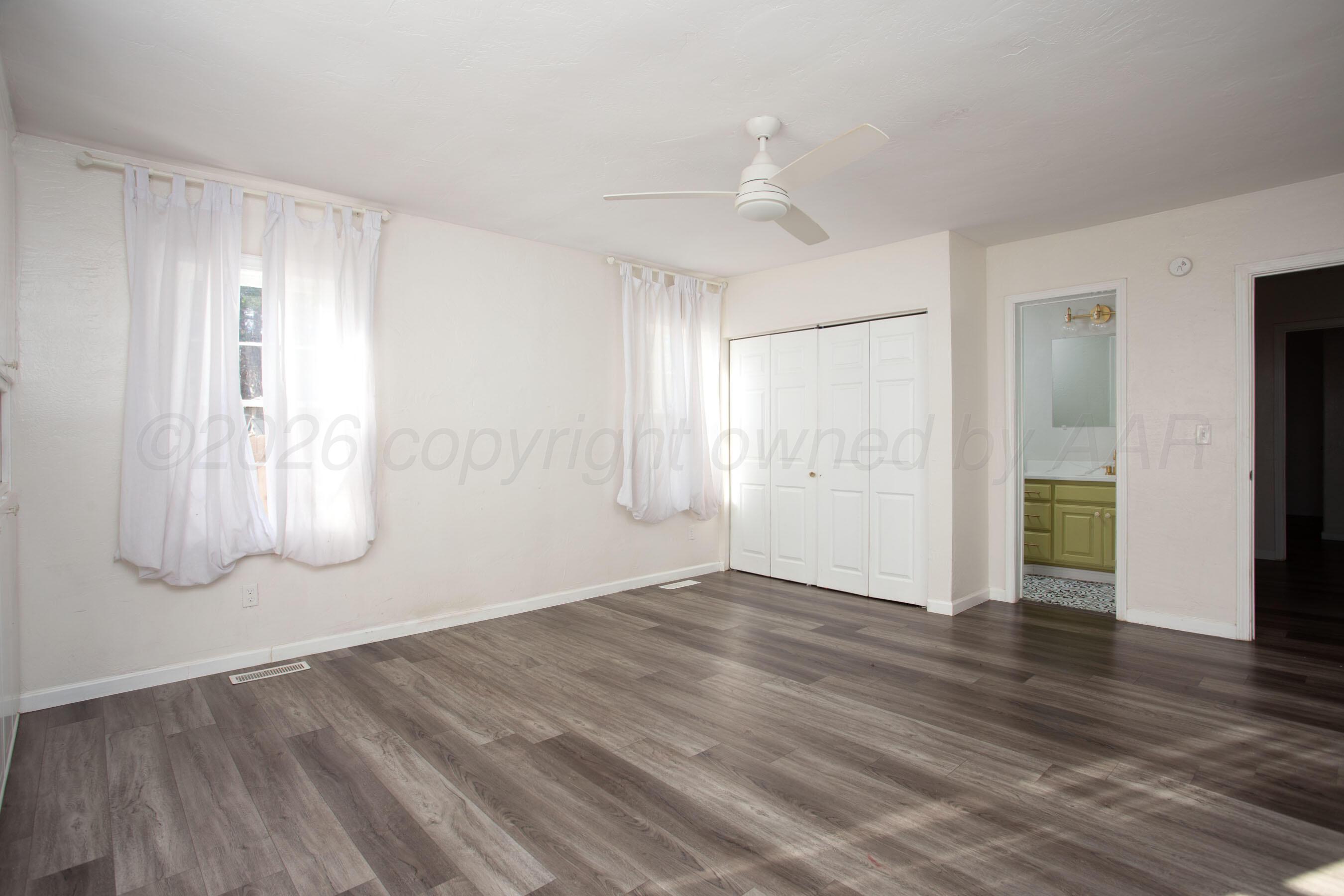 1033 Bowie Street Property Photo 11