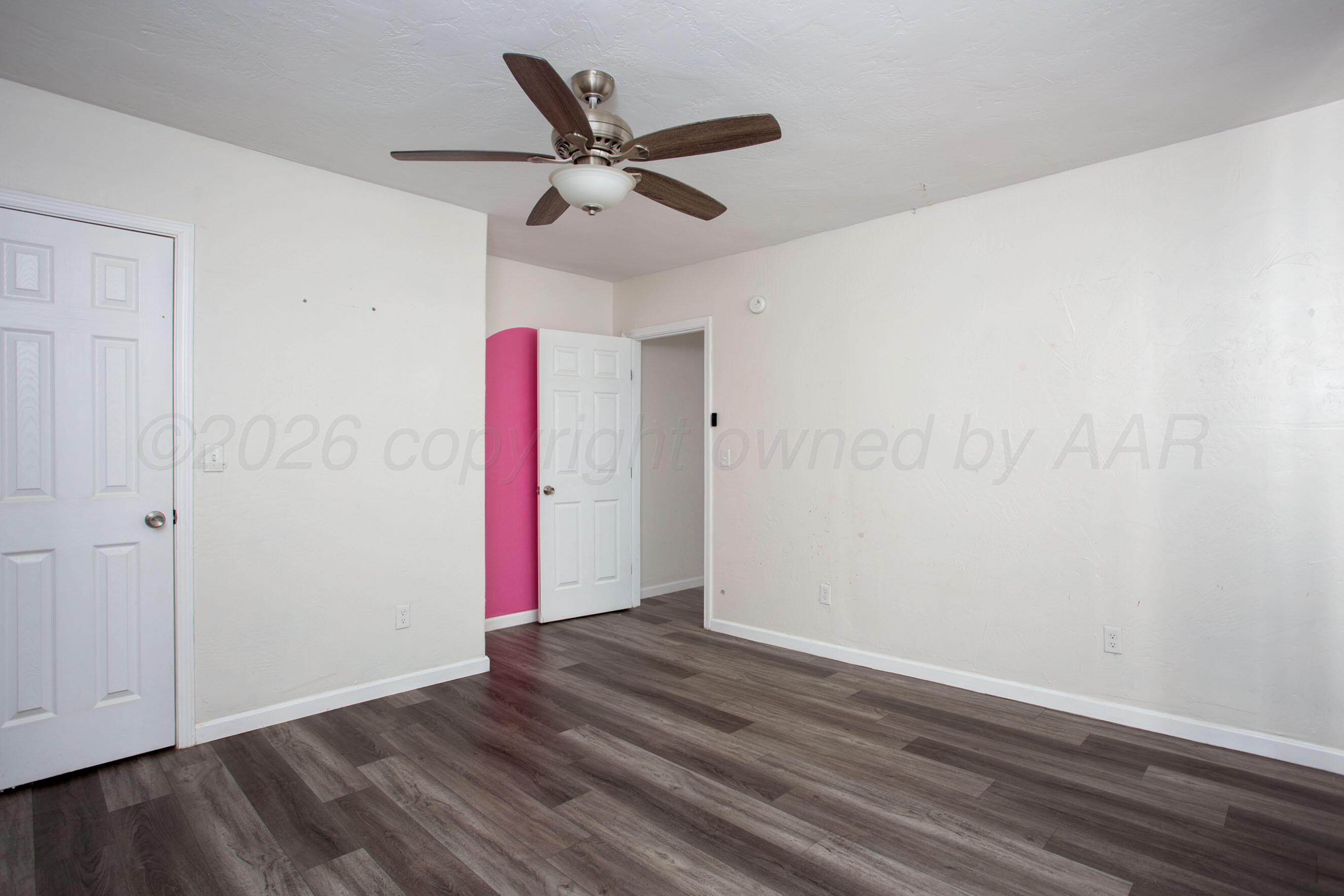 1033 Bowie Street Property Photo 14