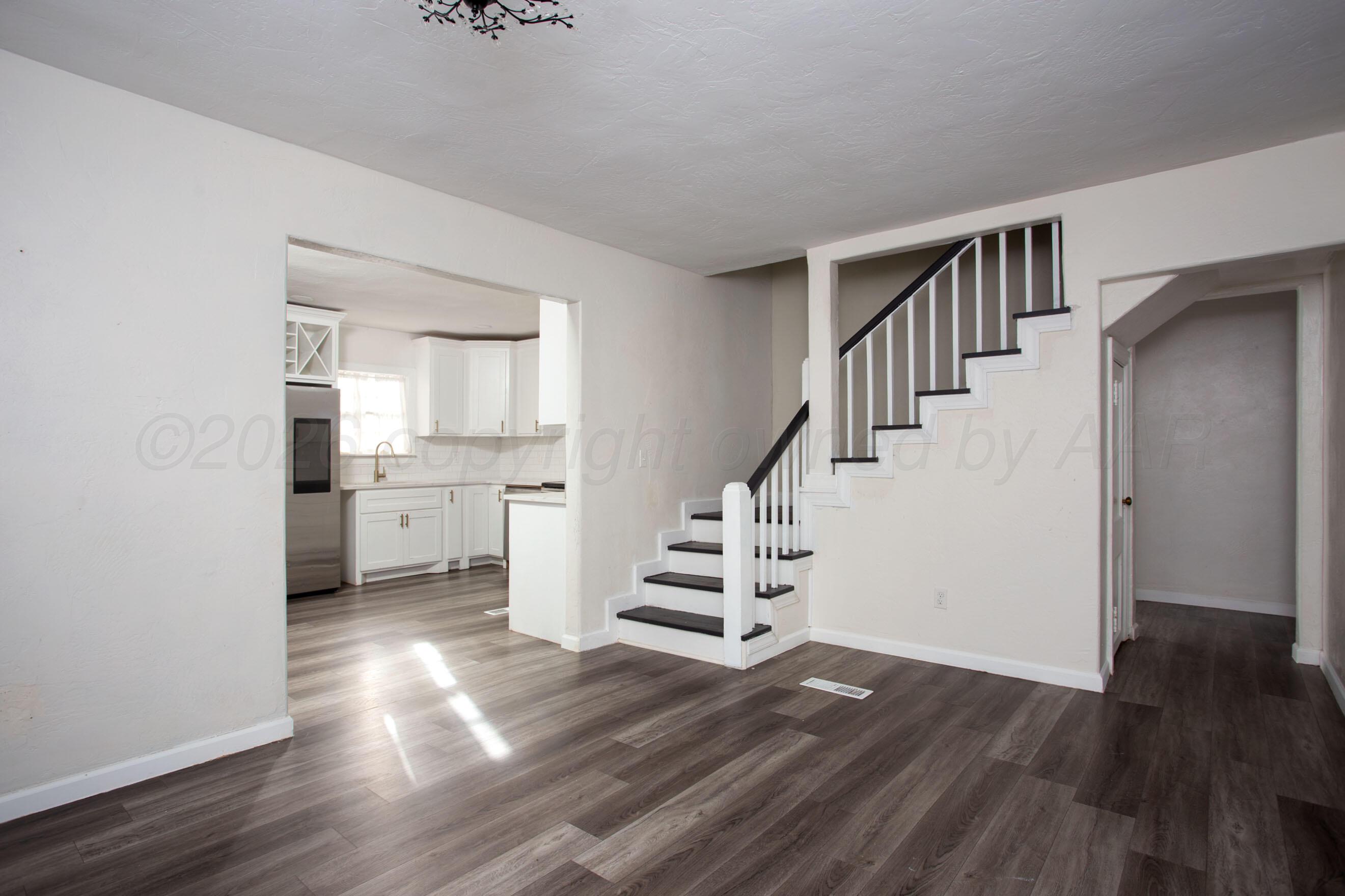 1033 Bowie Street Property Photo 16