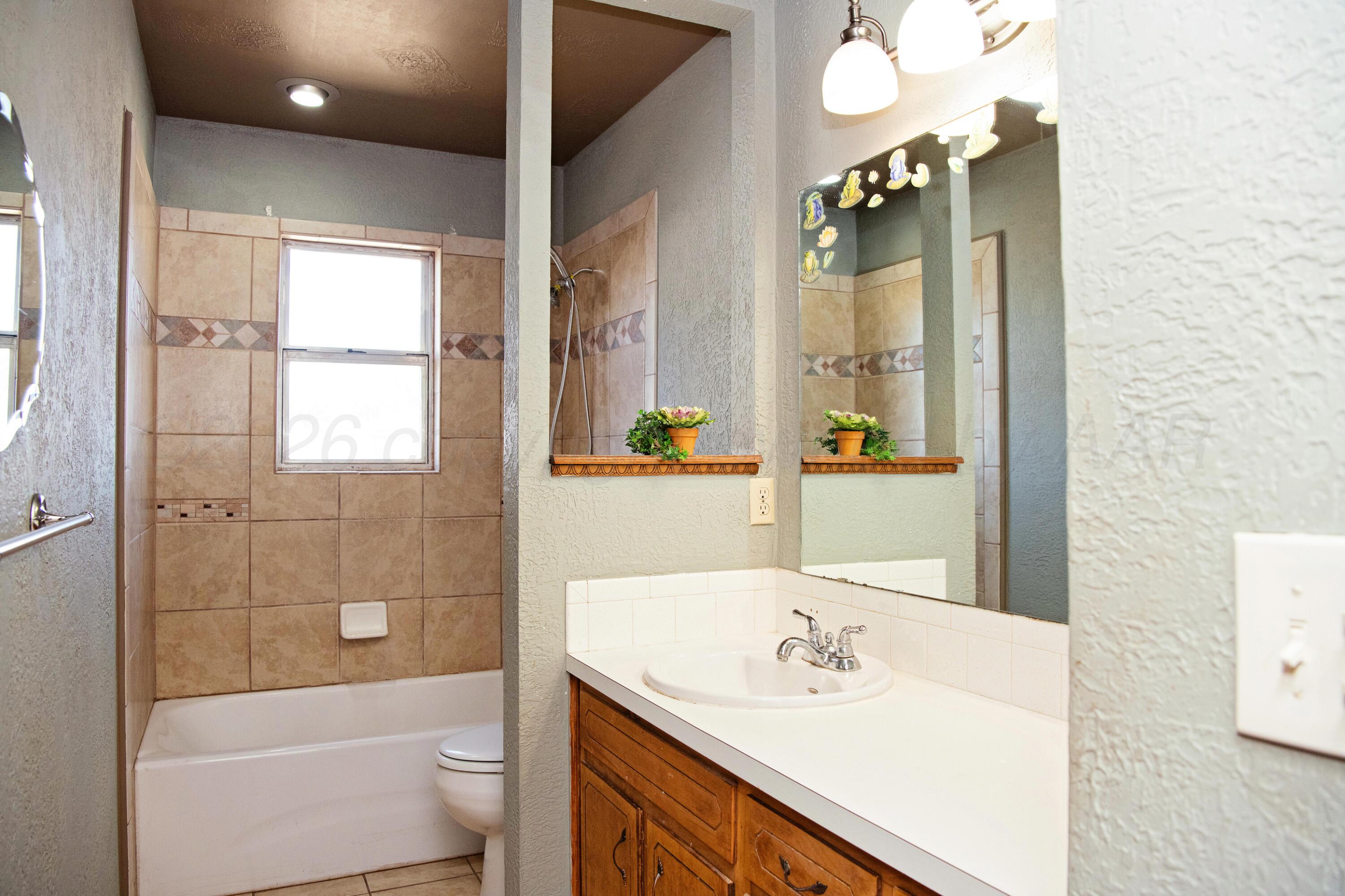 1507 N Irving Street Property Photo 16