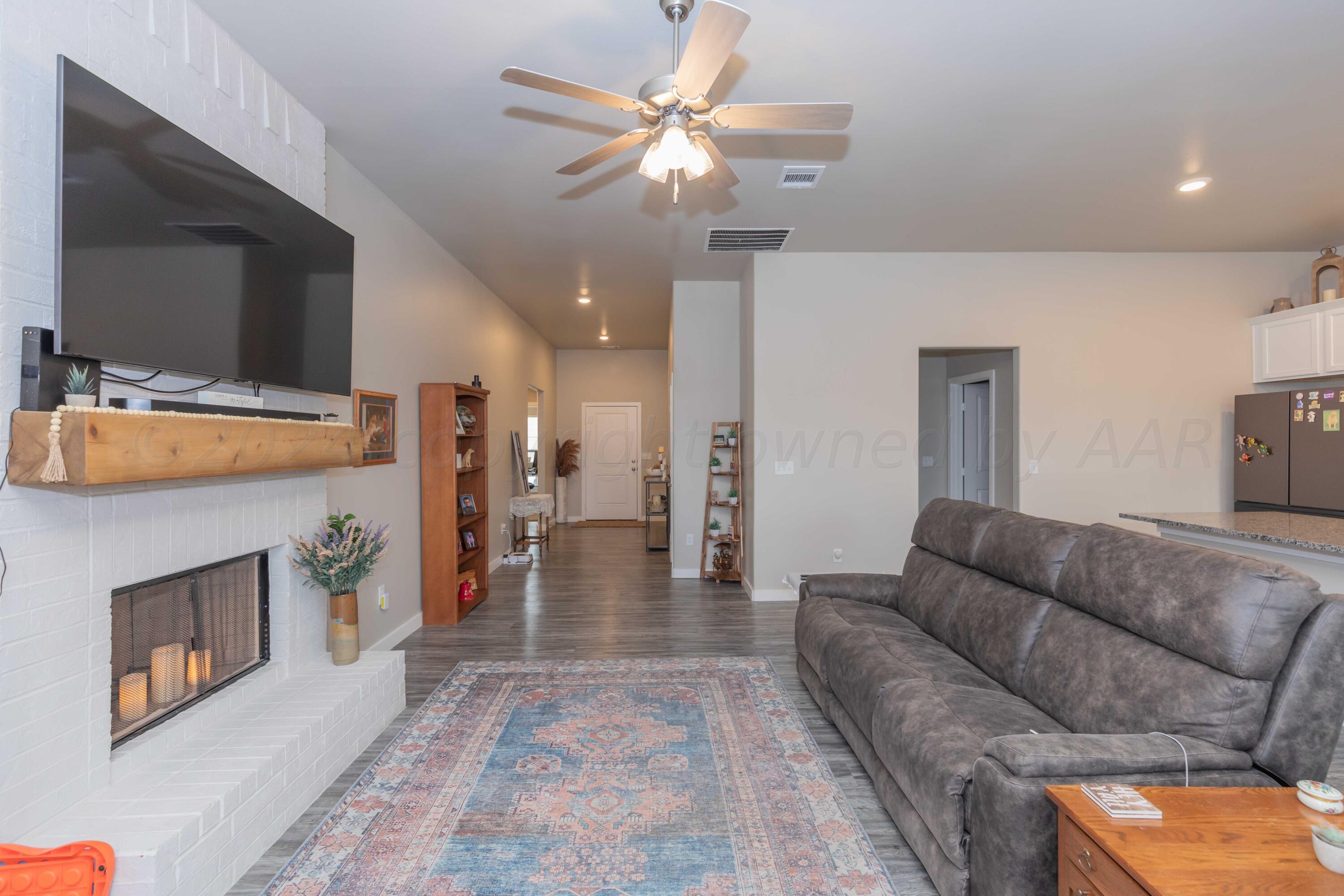 1839 Montaluse Road Property Photo 6