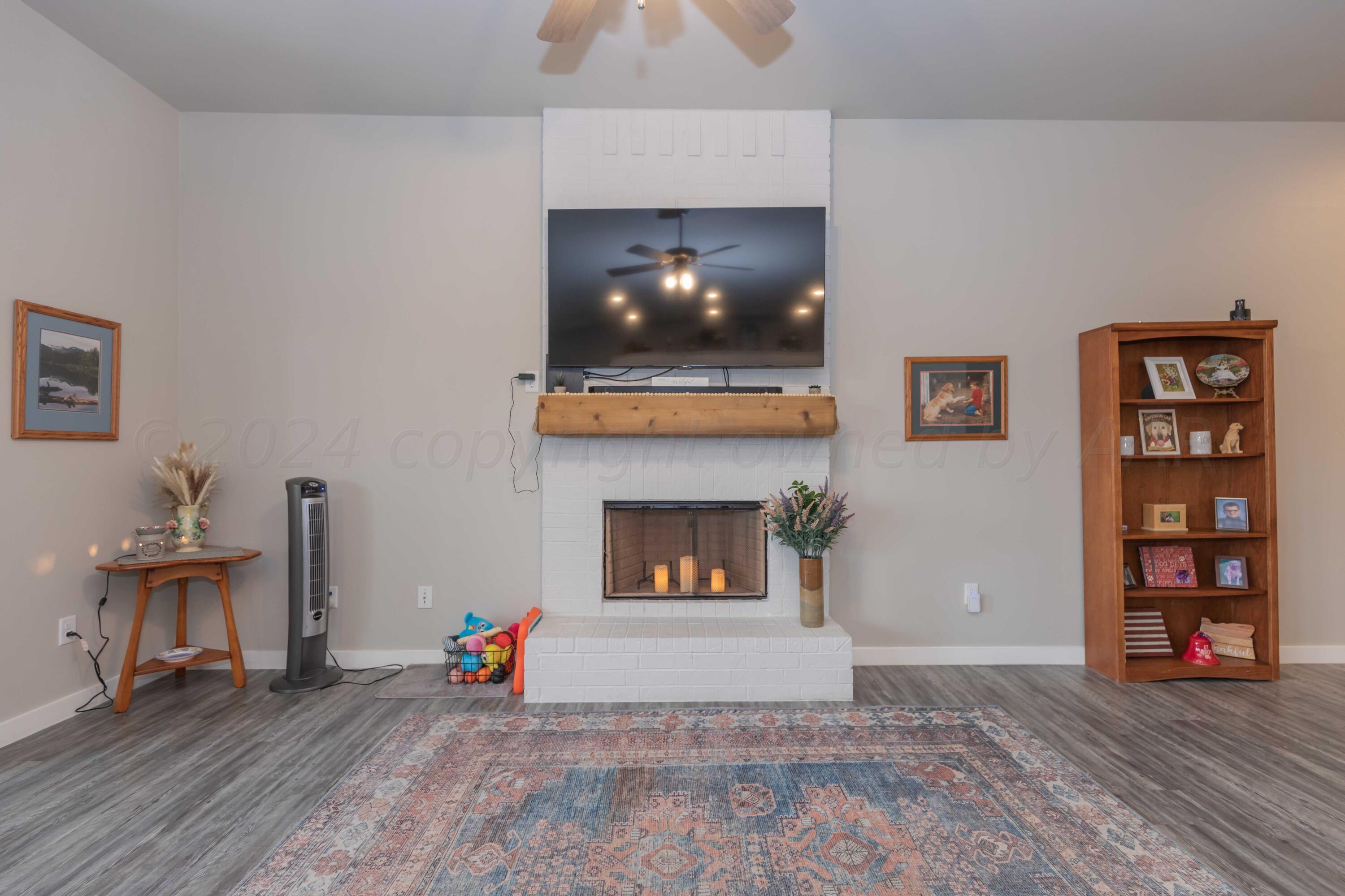 1839 Montaluse Road Property Photo 7