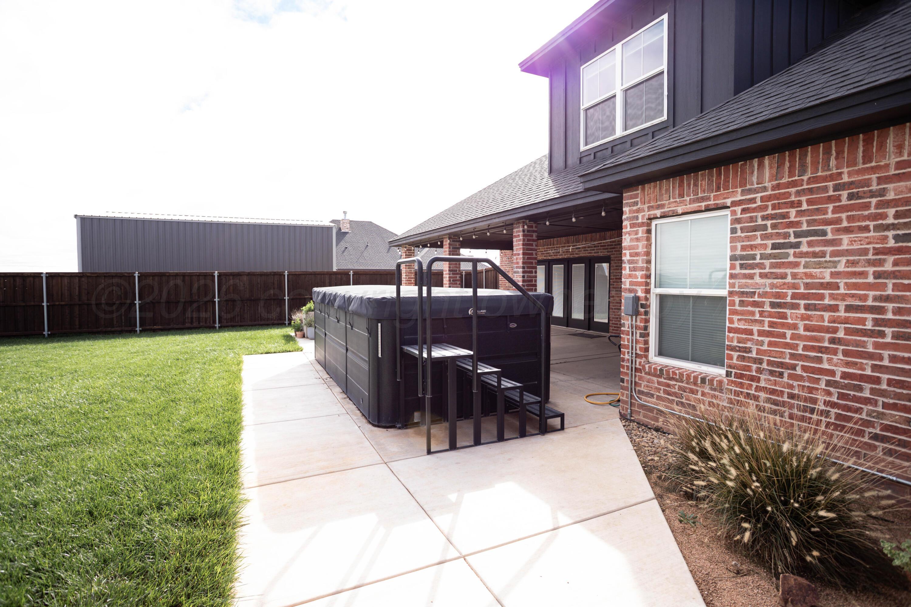 9420 Thornbush Drive Property Photo 6