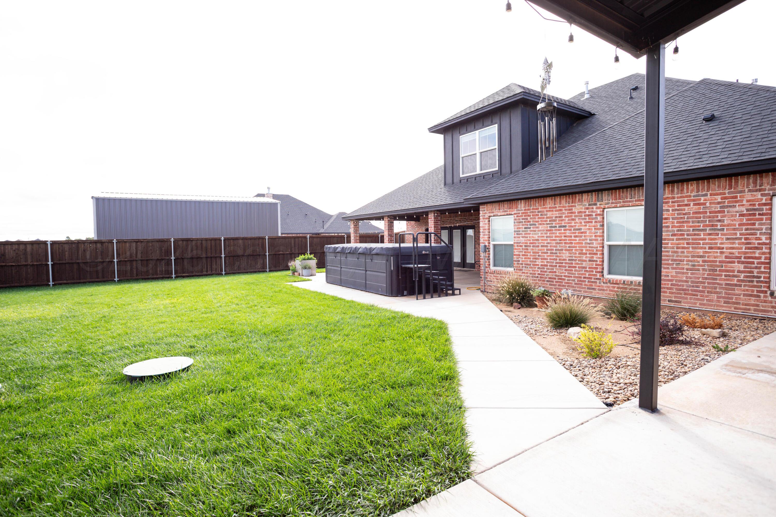 9420 Thornbush Drive Property Photo 7