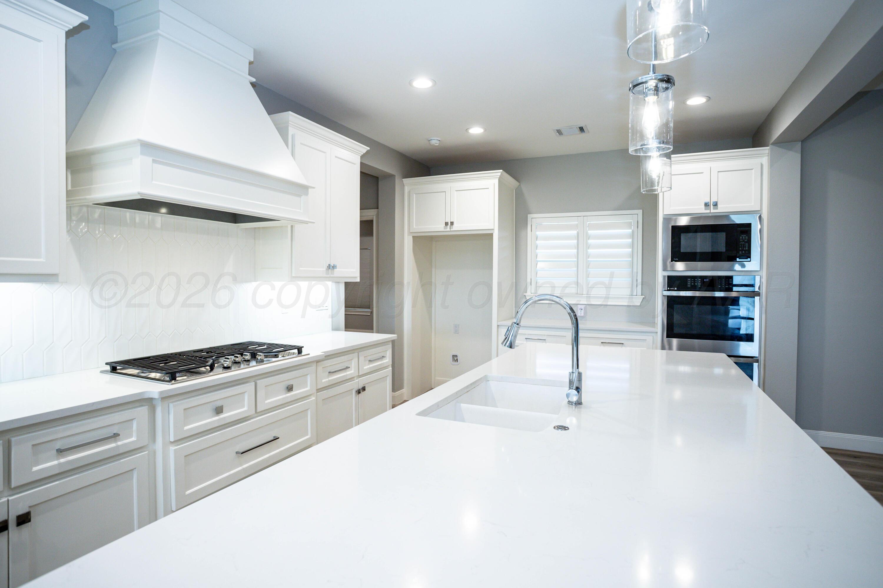9420 Thornbush Drive Property Photo 11