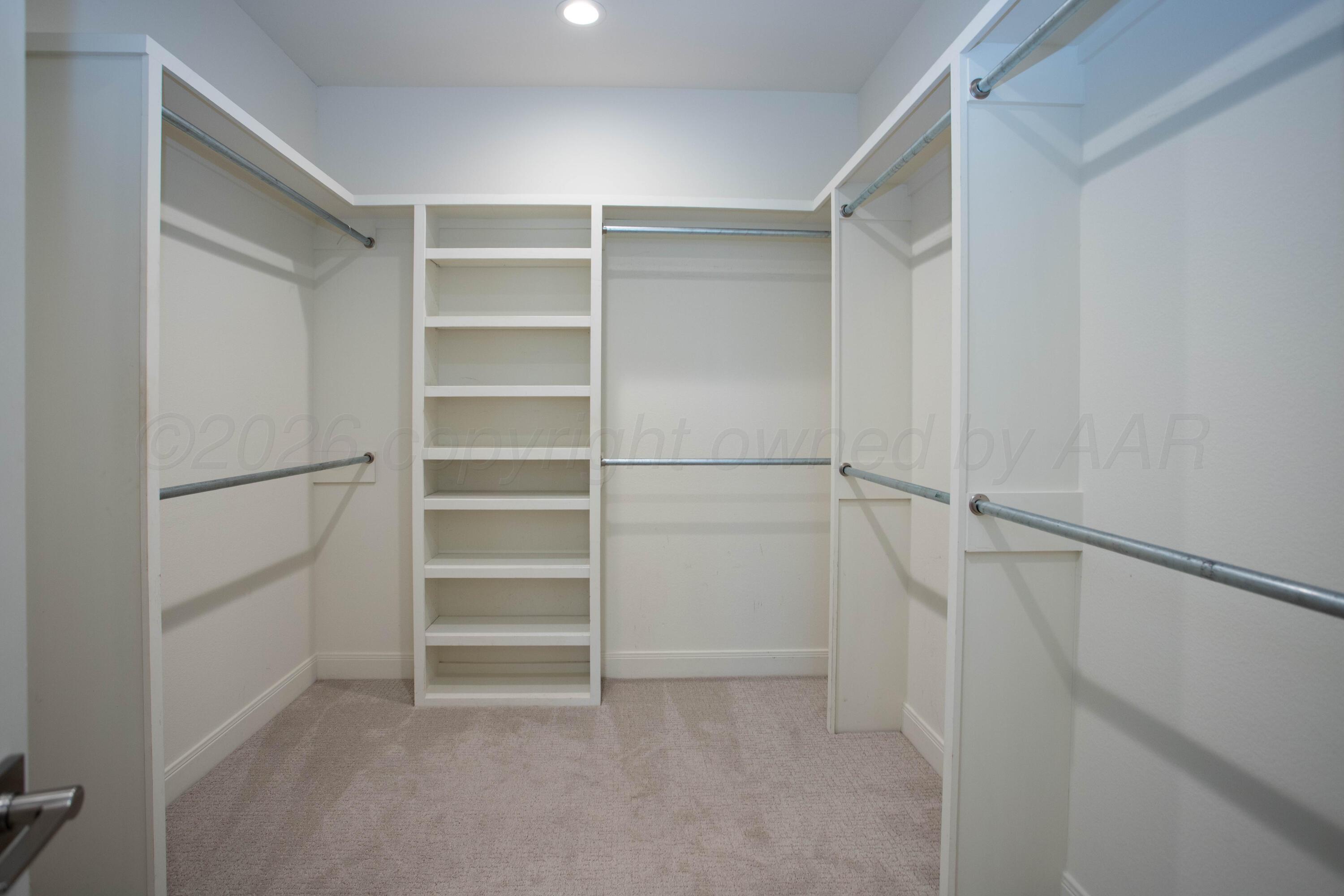 9420 Thornbush Drive Property Photo 18