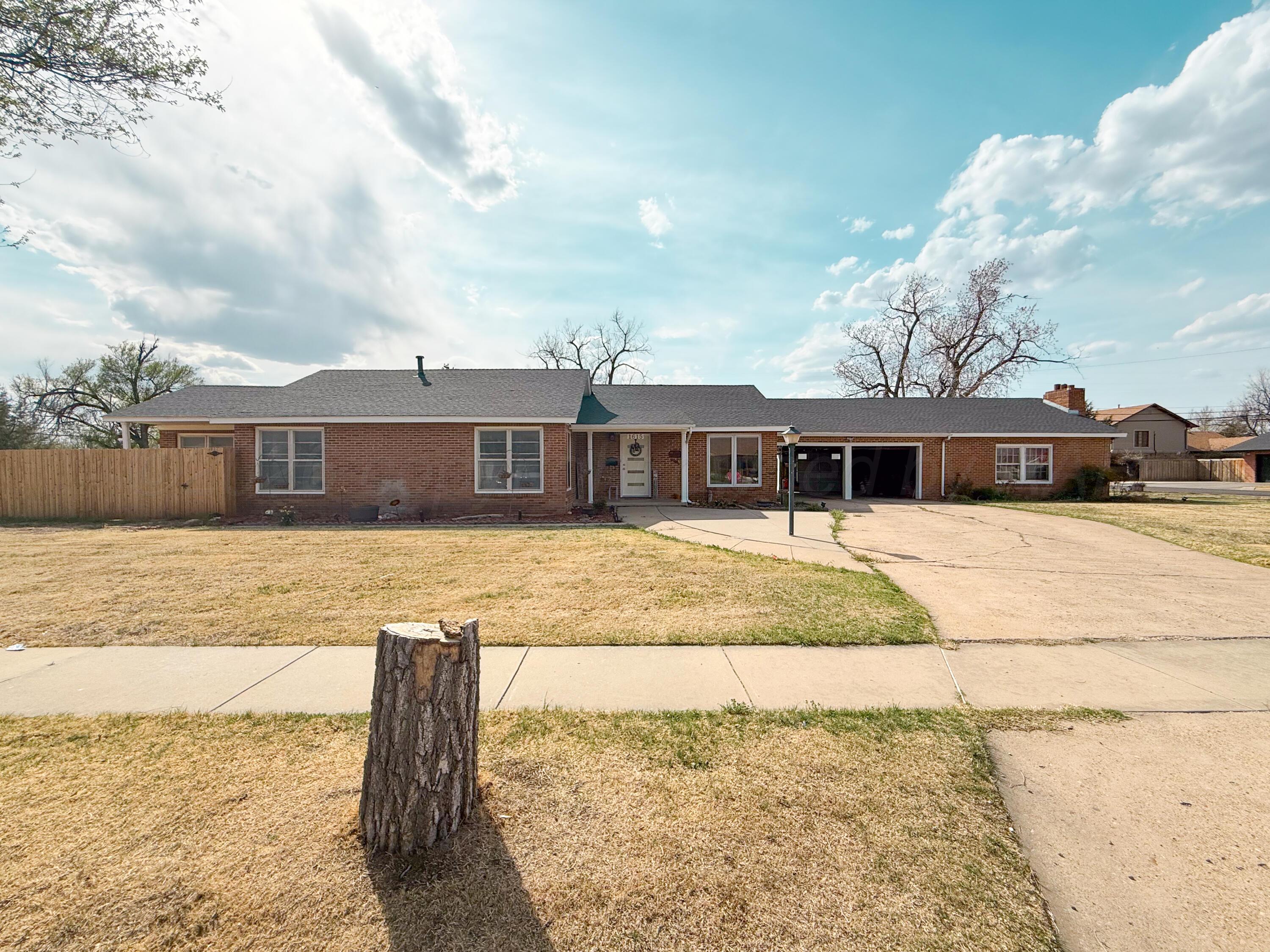 1615 N Russell Street Property Photo 4