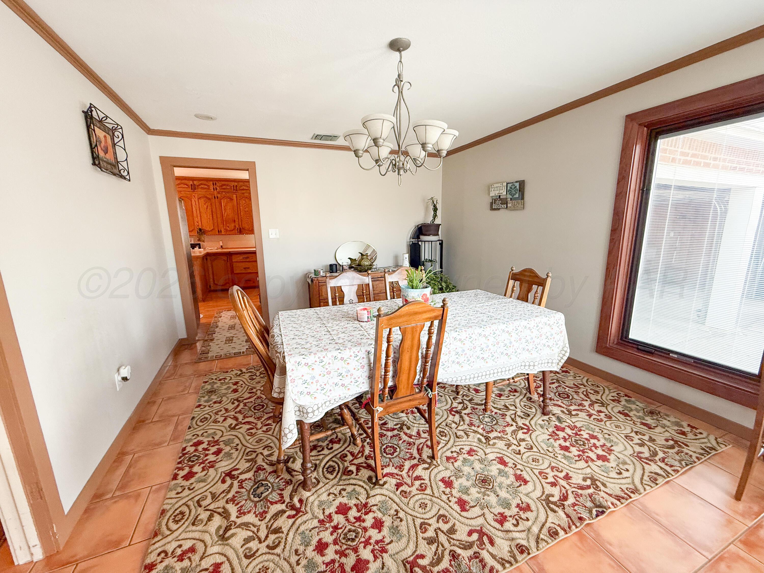 1615 N Russell Street Property Photo 9