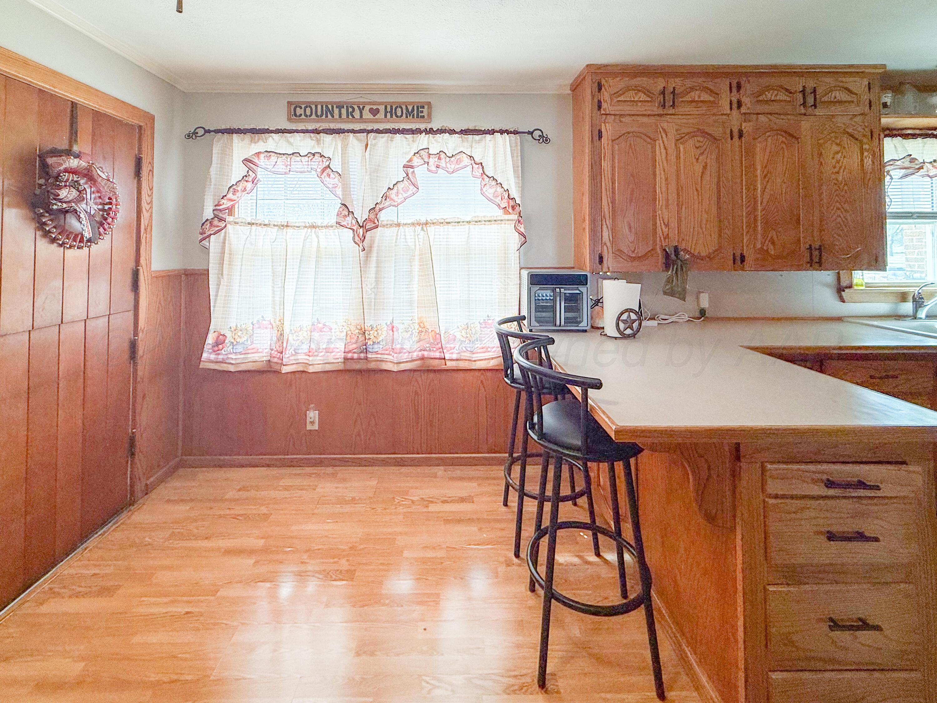 1615 N Russell Street Property Photo 12