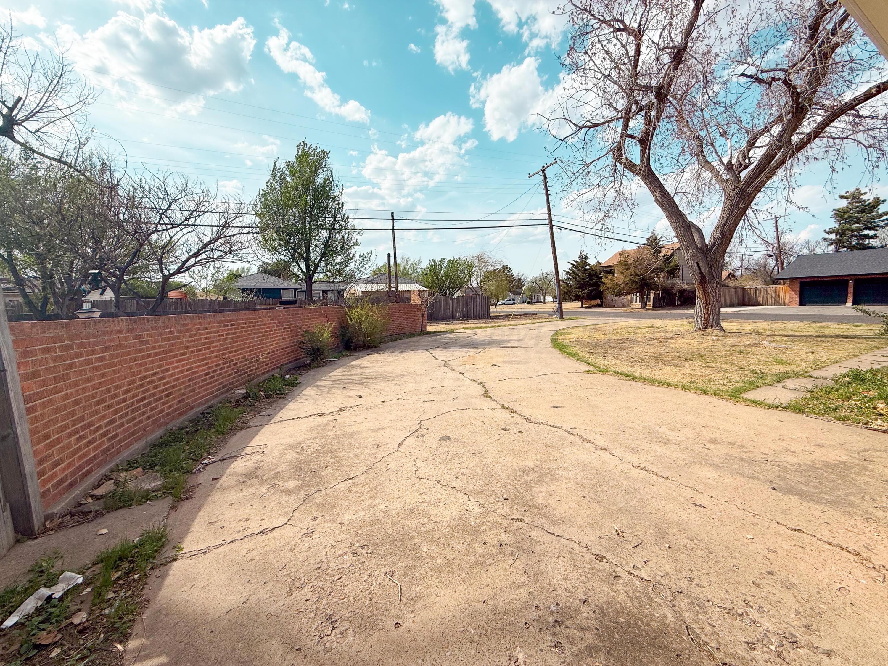 1615 N Russell Street Property Photo 36