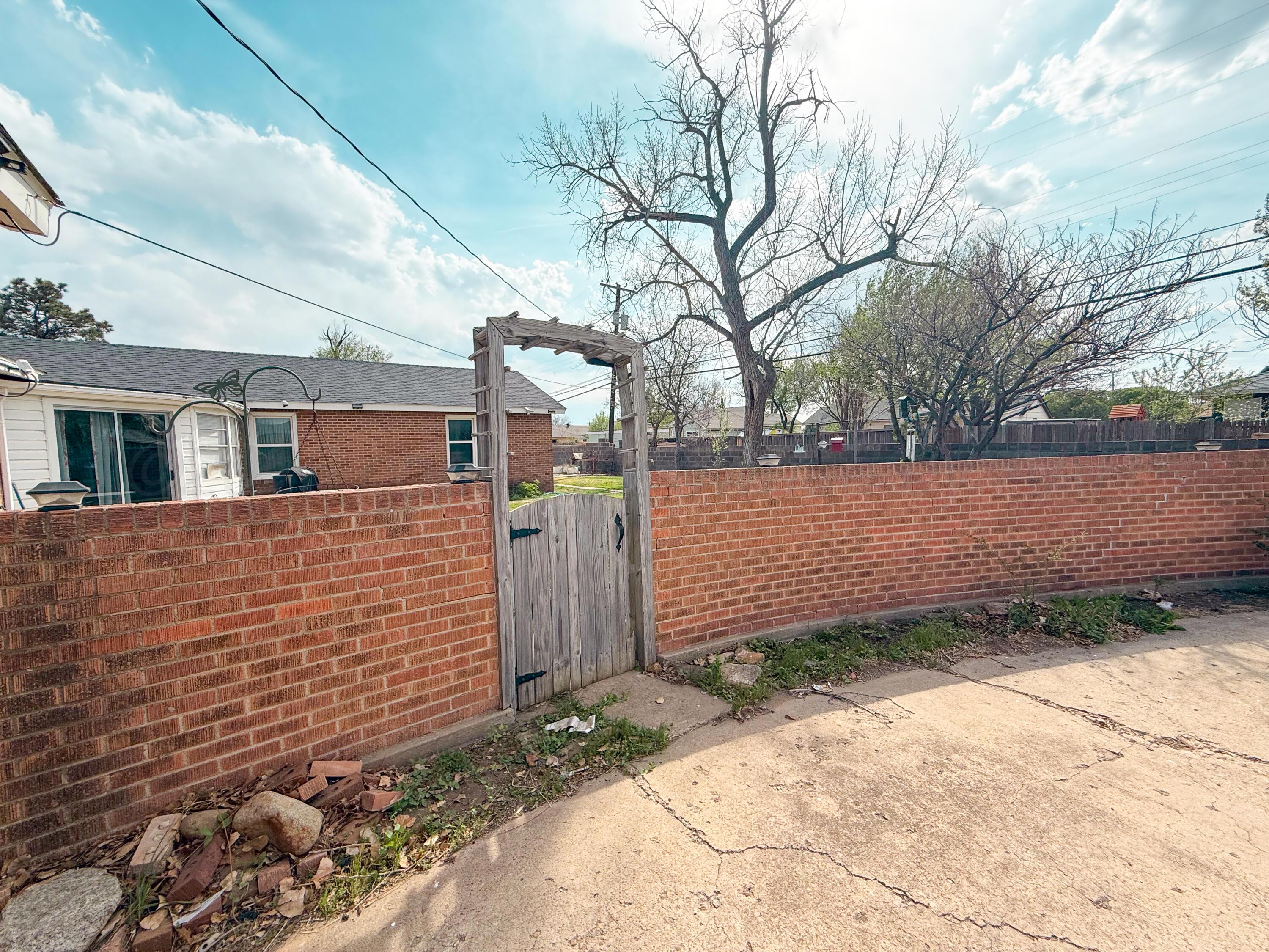 1615 N Russell Street Property Photo 37