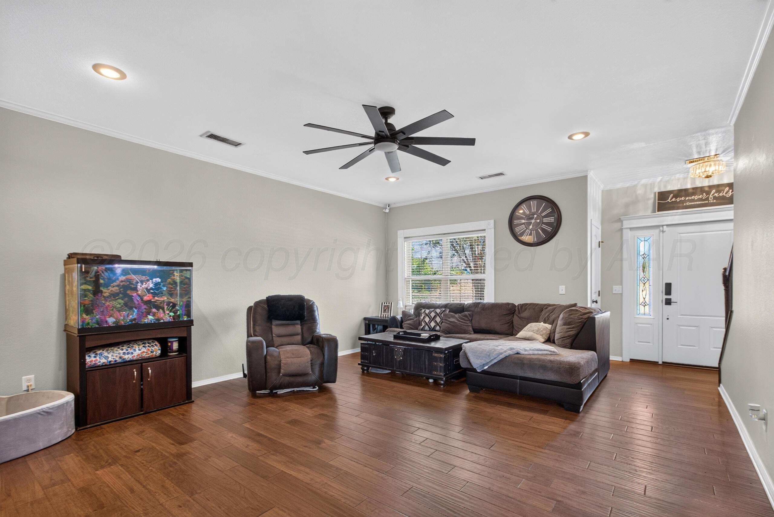 9315 Clint Avenue Property Photo 8