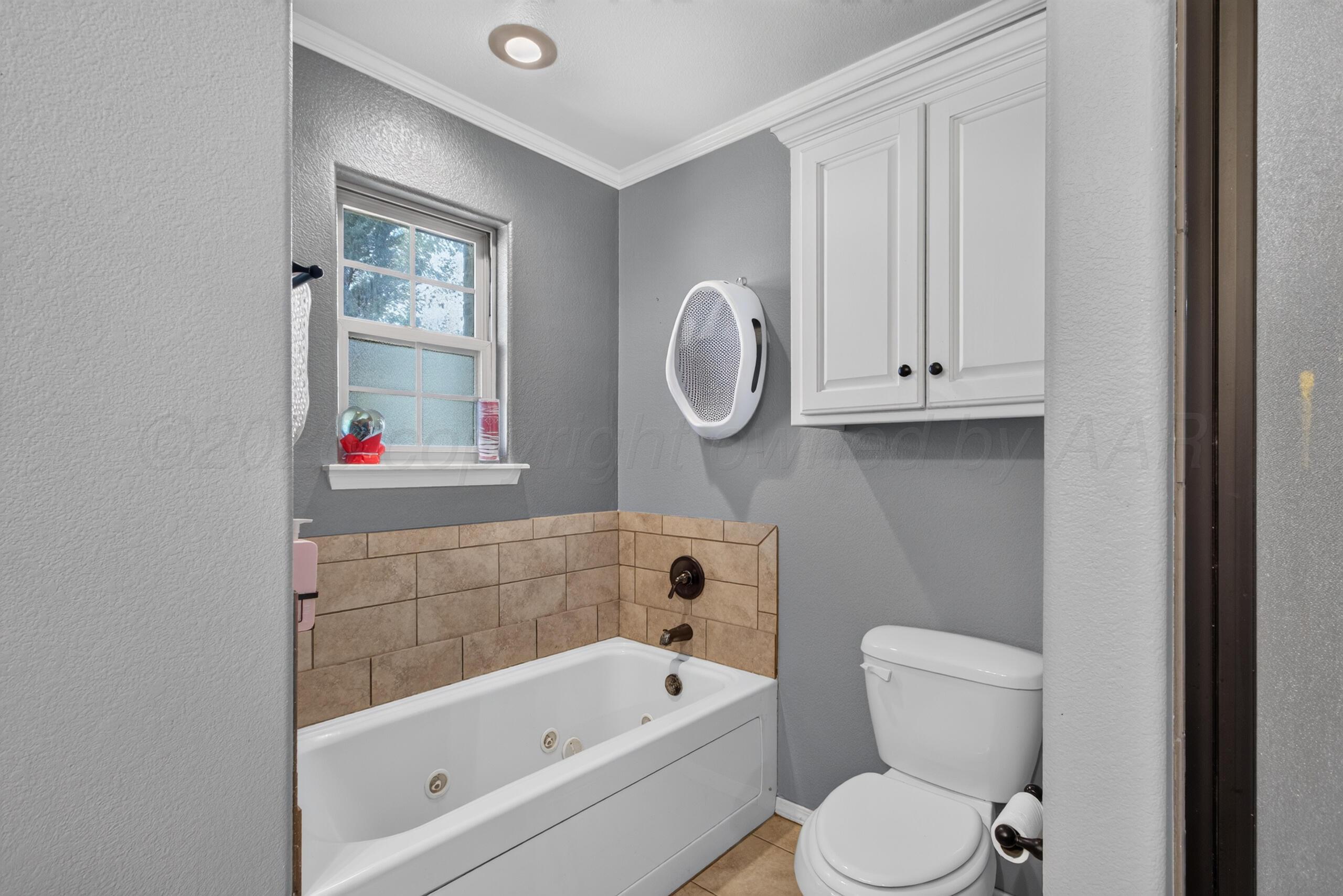 9315 Clint Avenue Property Photo 22