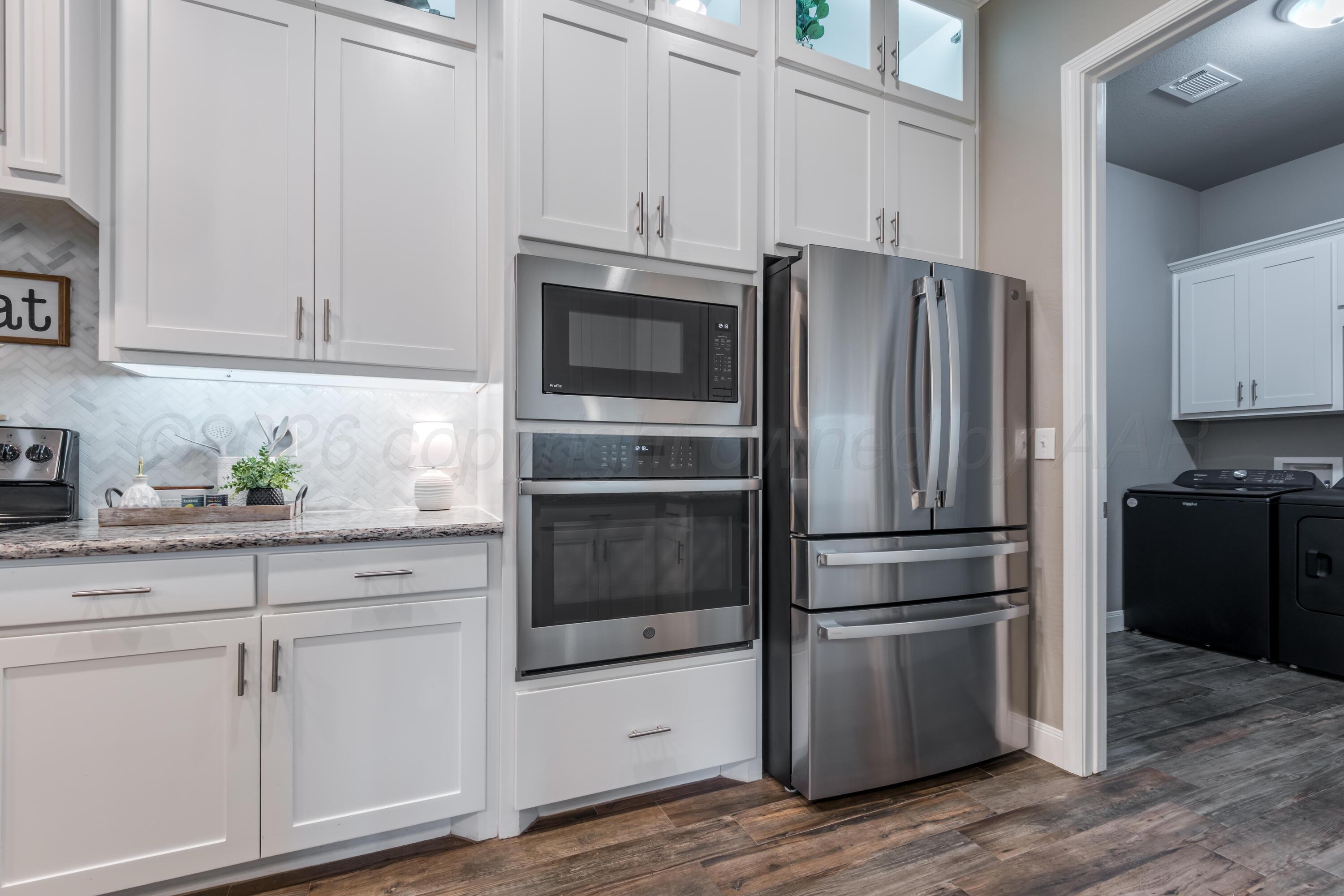 6204 Time Square Property Photo 9