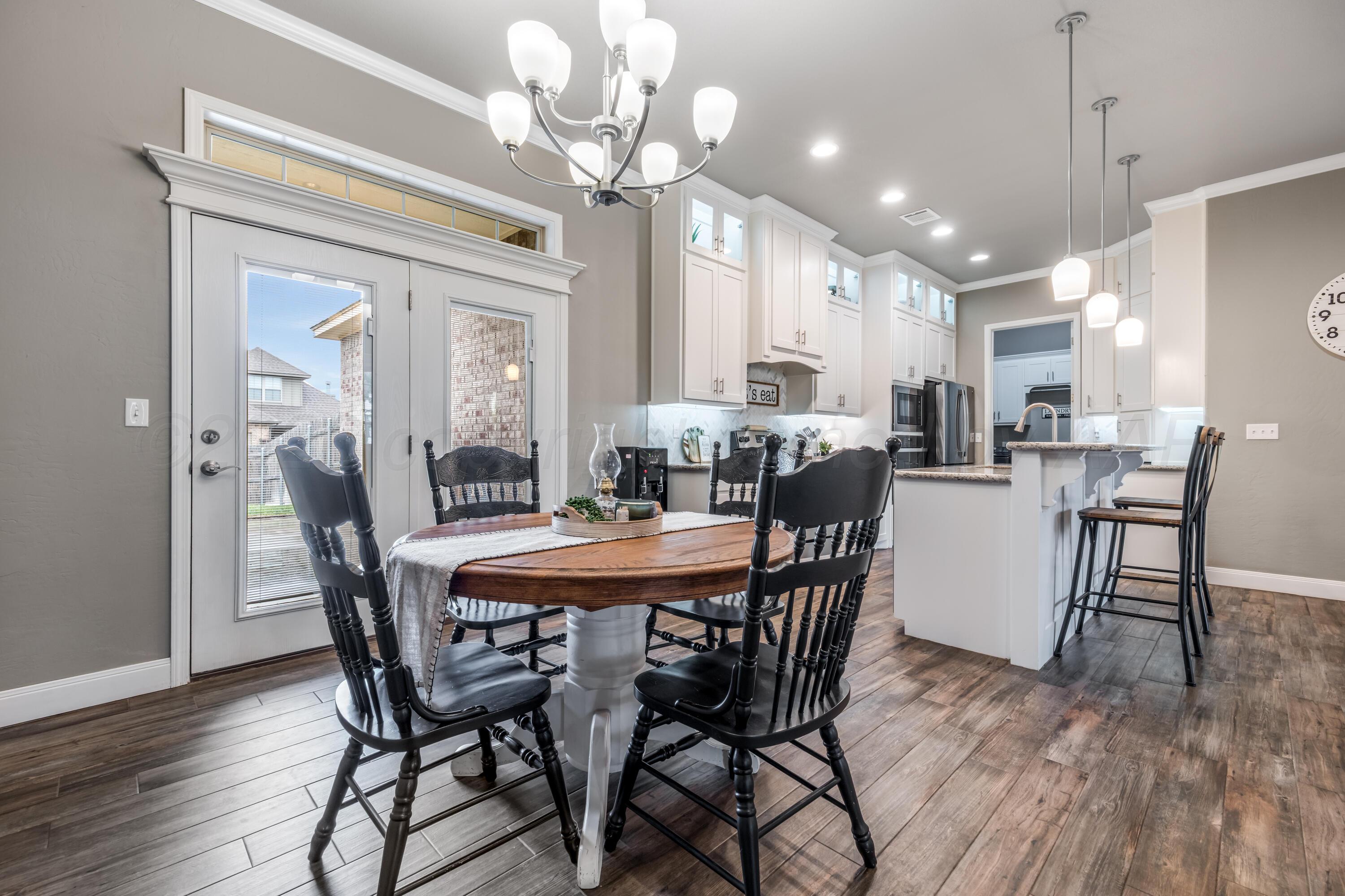 6204 Time Square Property Photo 12