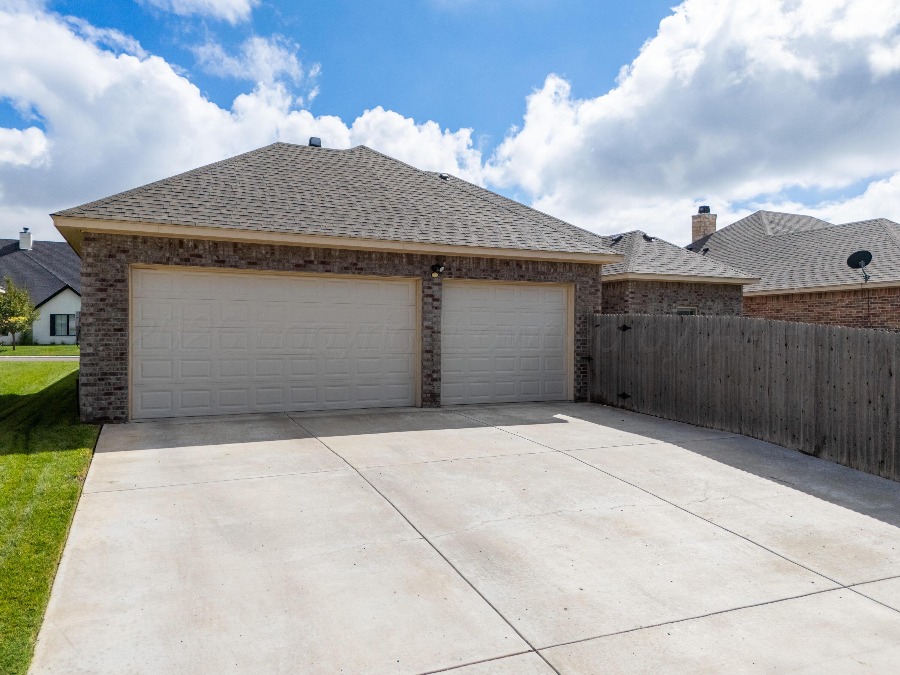 6204 Time Square Property Photo 15