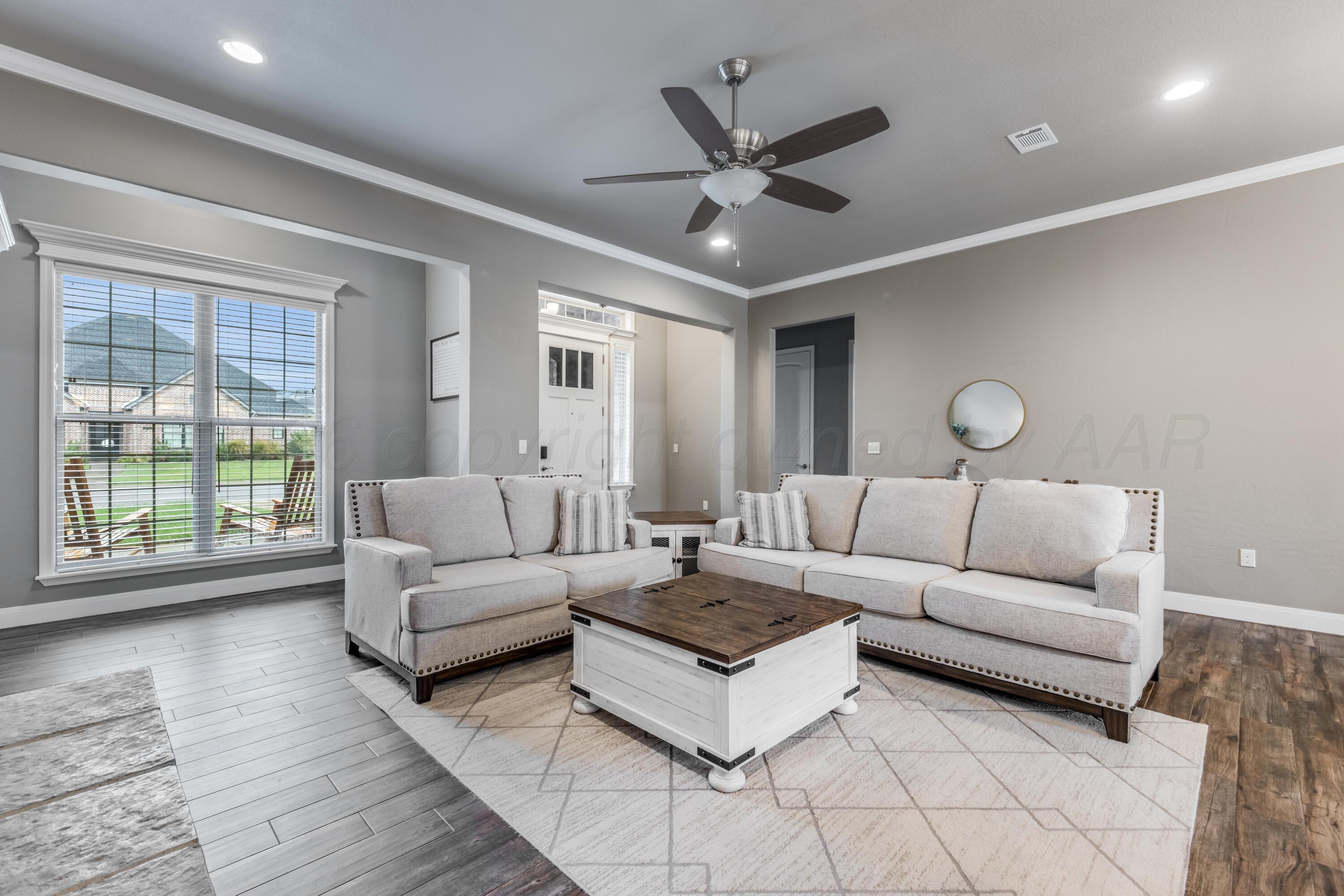 6204 Time Square Property Photo 18