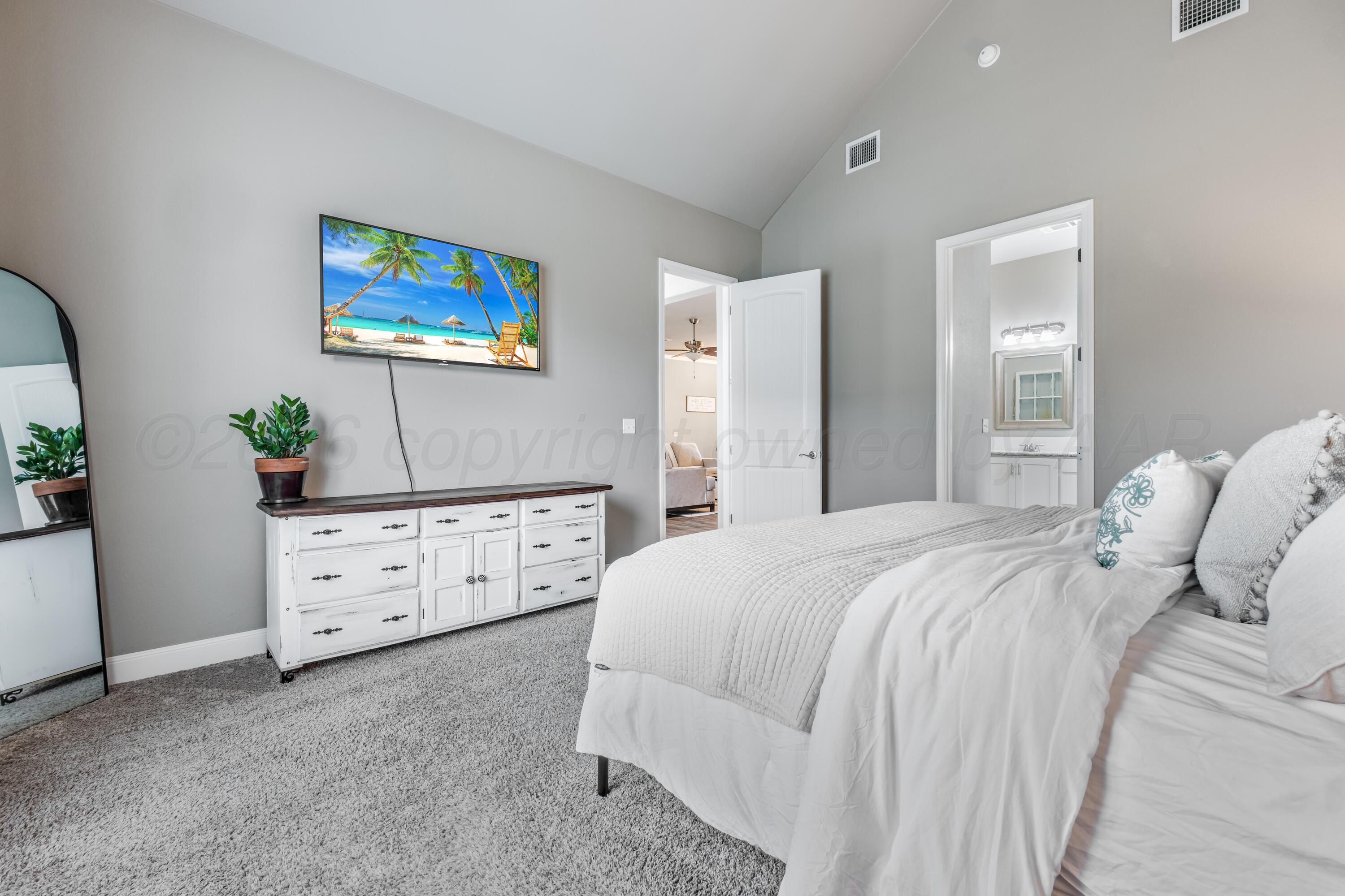 6204 Time Square Property Photo 21