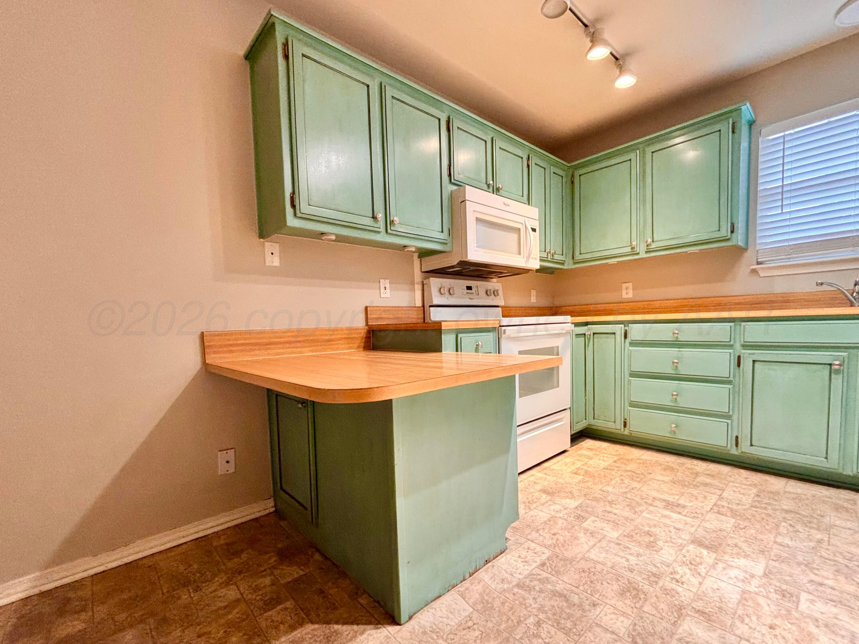 5701 Syracuse Drive Property Photo 6