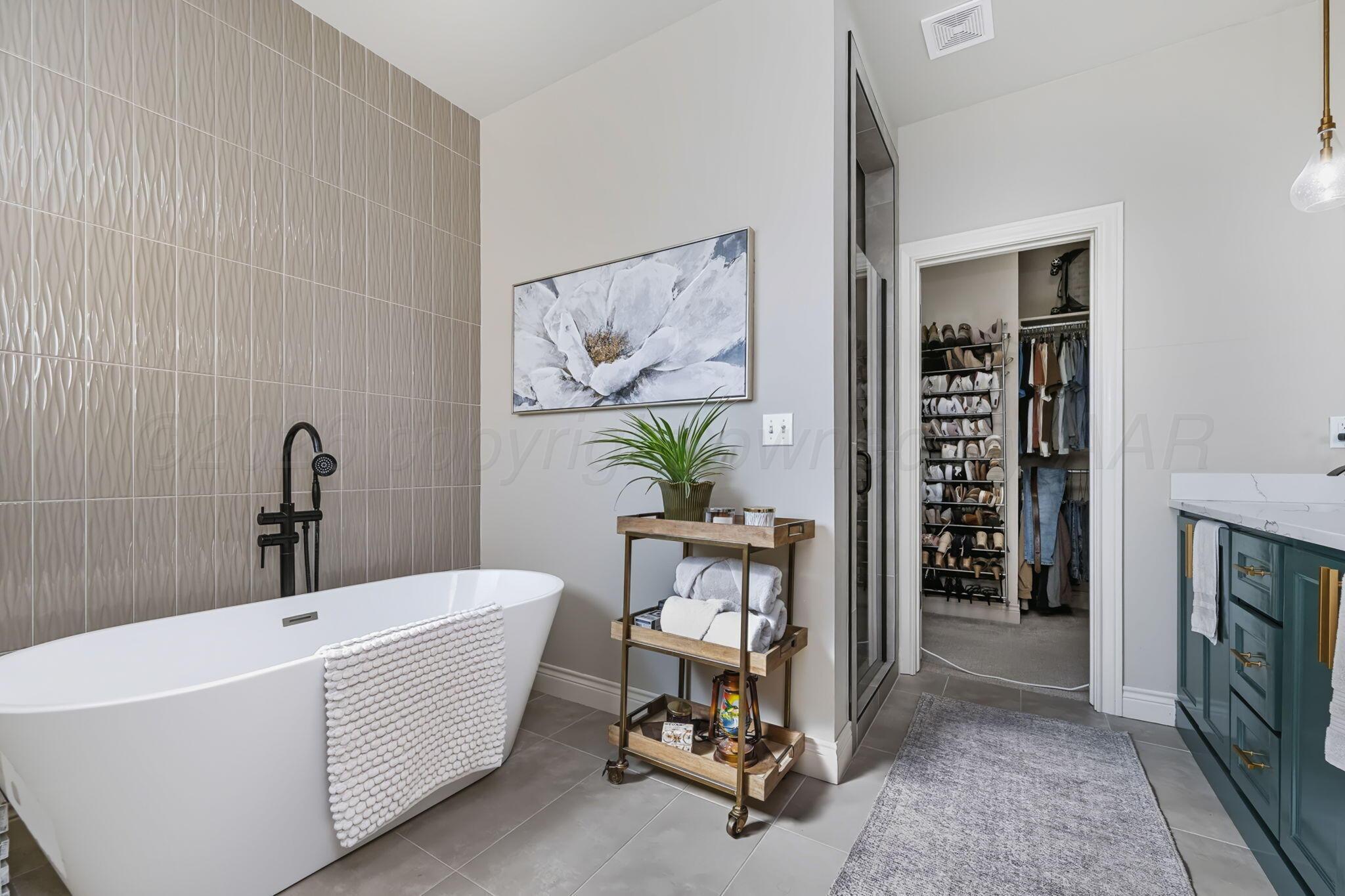 9501 Garrison Creek Drive Property Photo 18