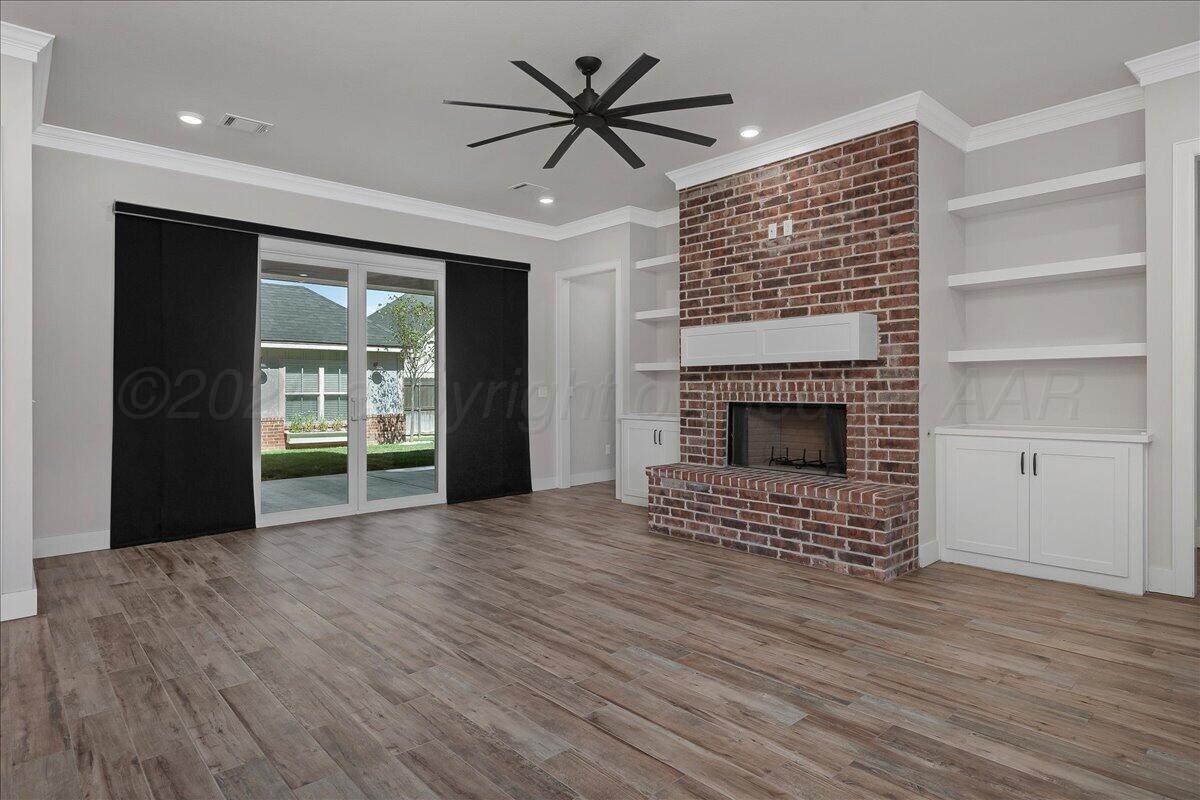 6300 Foley Square Street Property Photo 5