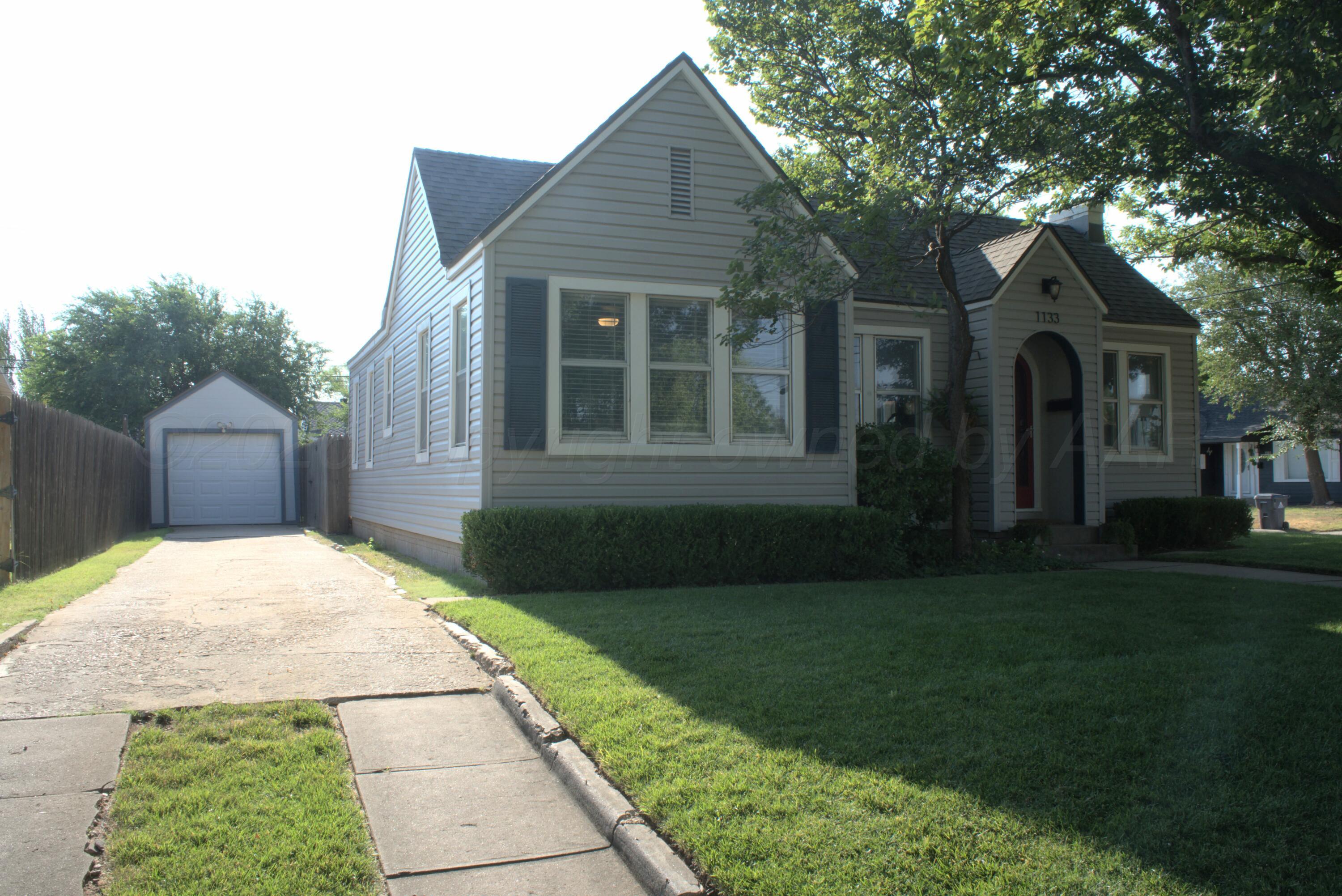 1133 Bellaire Street Property Photo 12