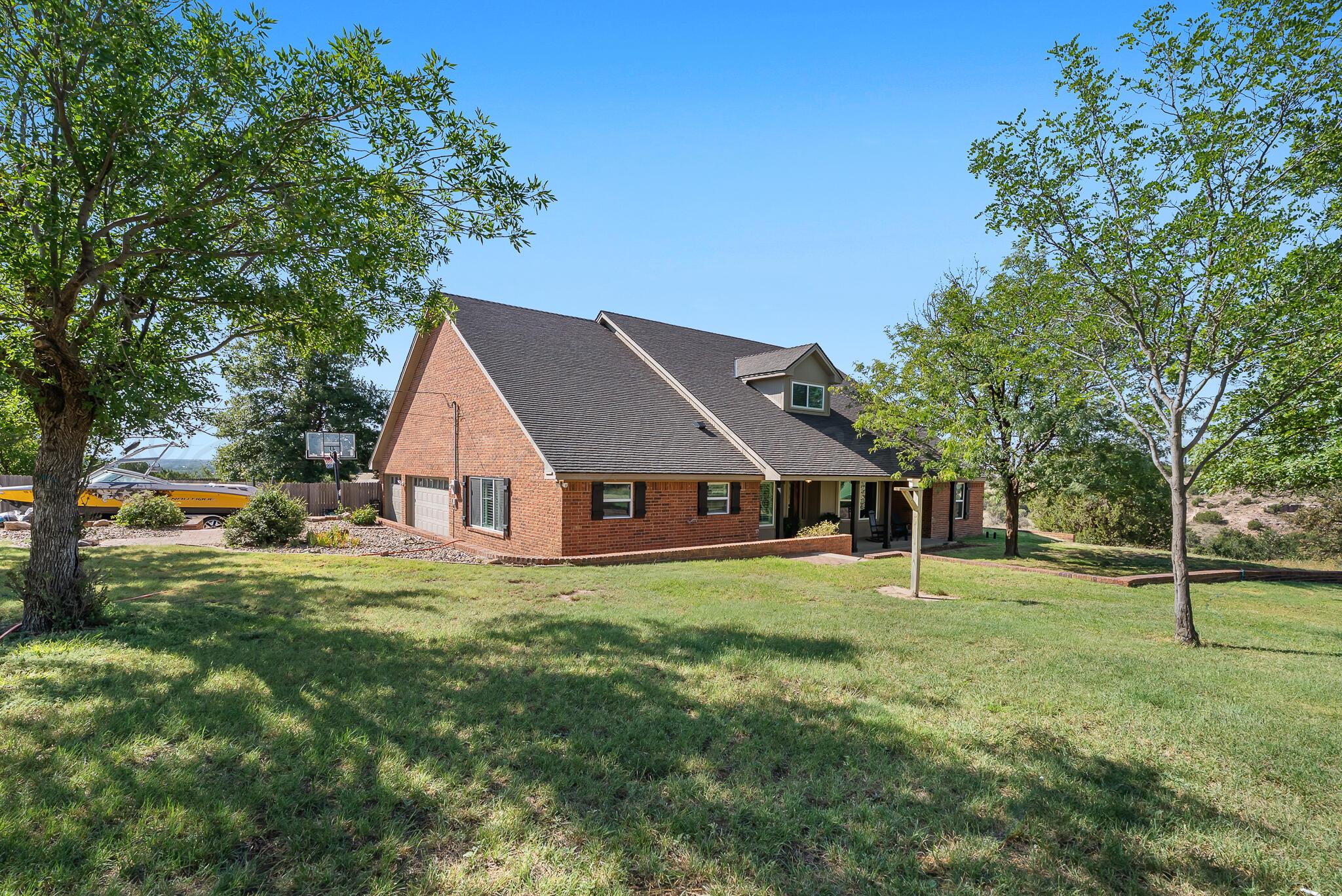 112 Lago Vista Street Property Photo 44