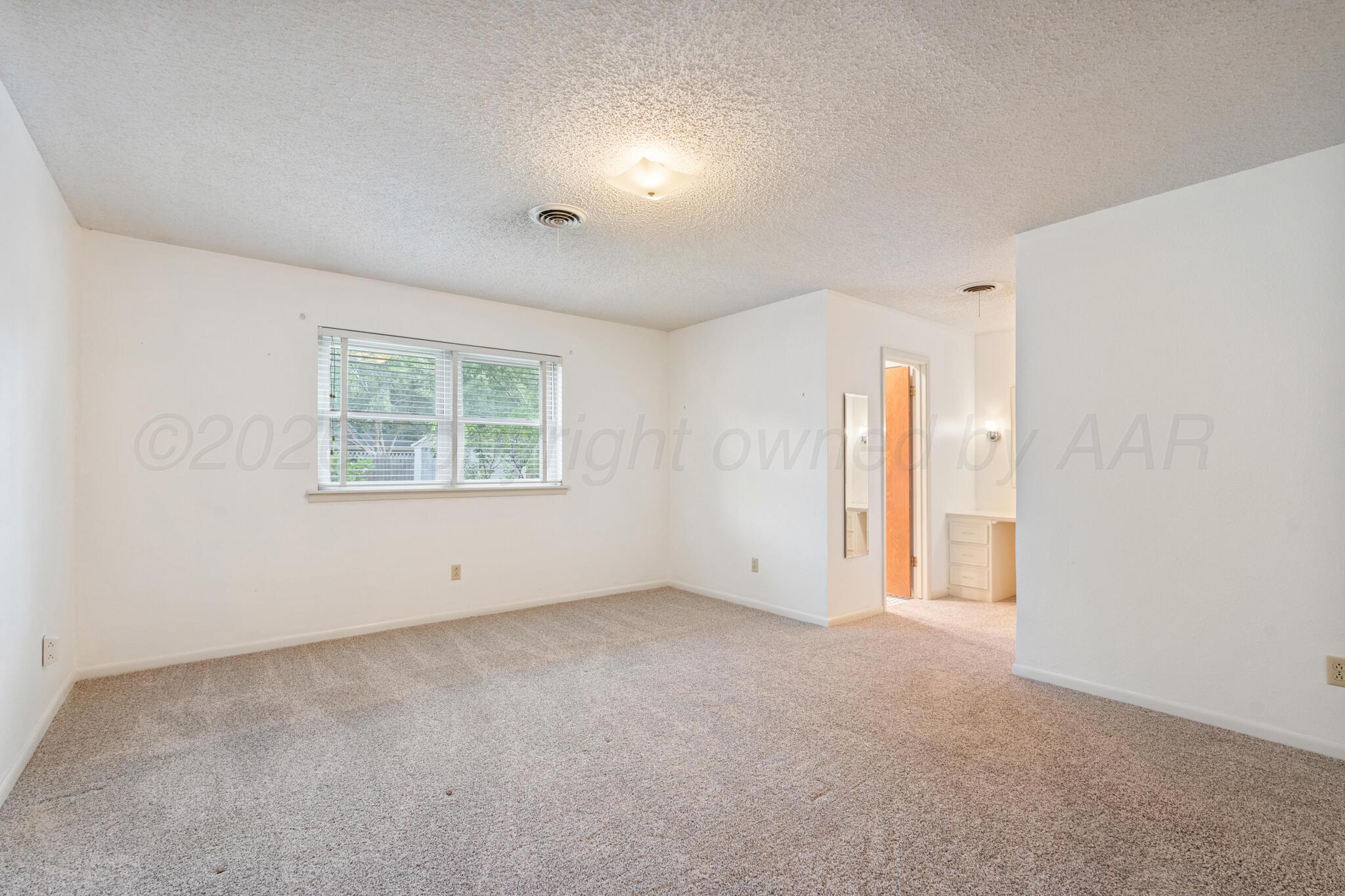 3907 Teckla Boulevard Property Photo 10