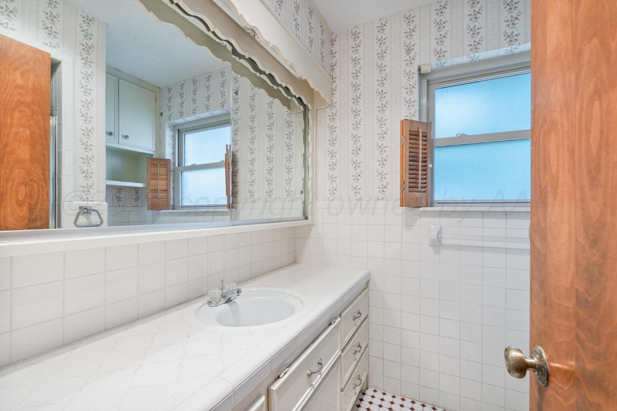 3907 Teckla Boulevard Property Photo 14