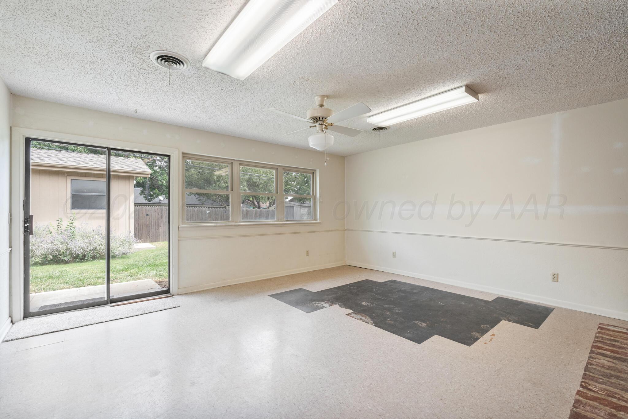 3907 Teckla Boulevard Property Photo 24