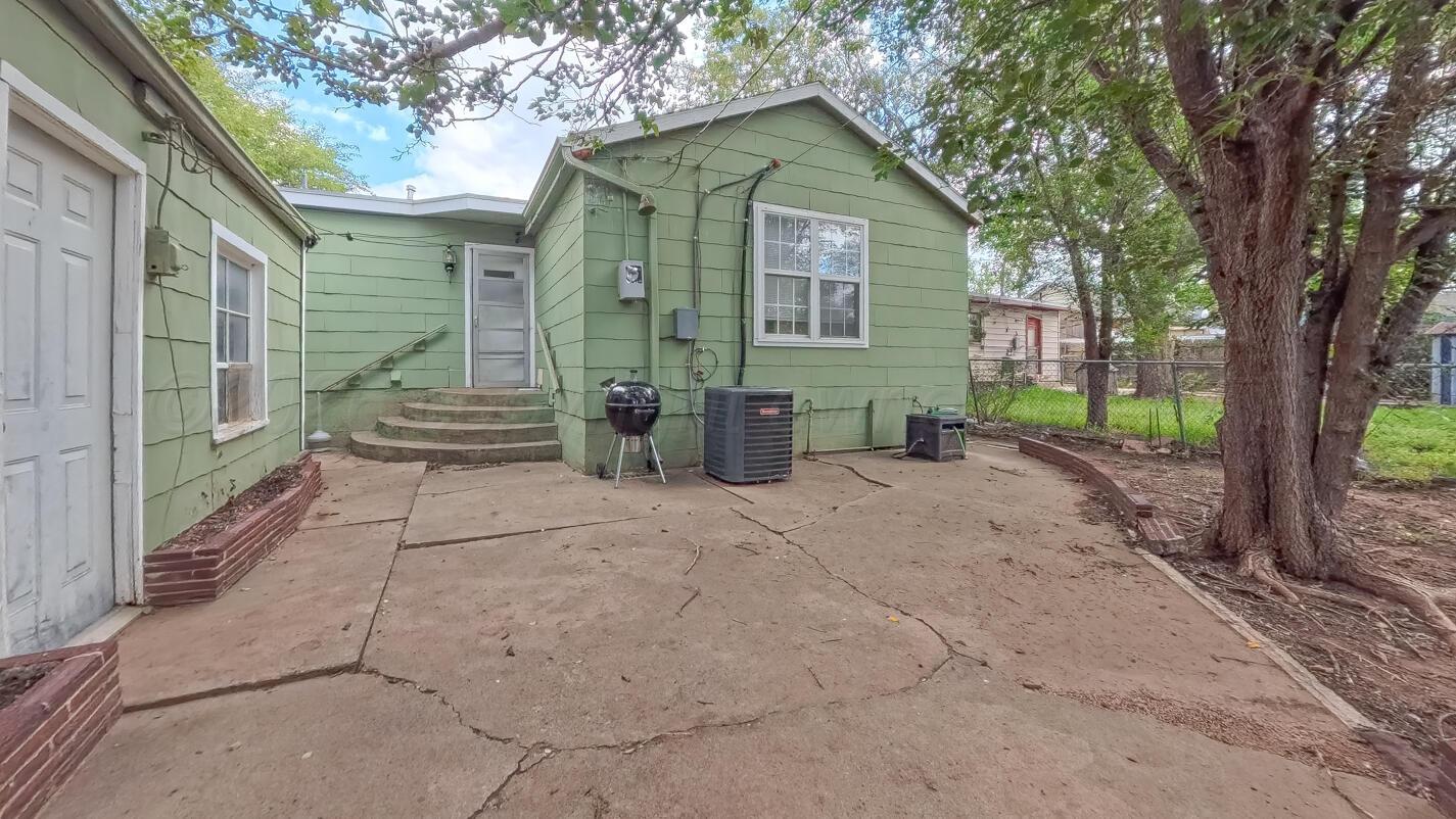 309 N Alabama Street Property Photo 17