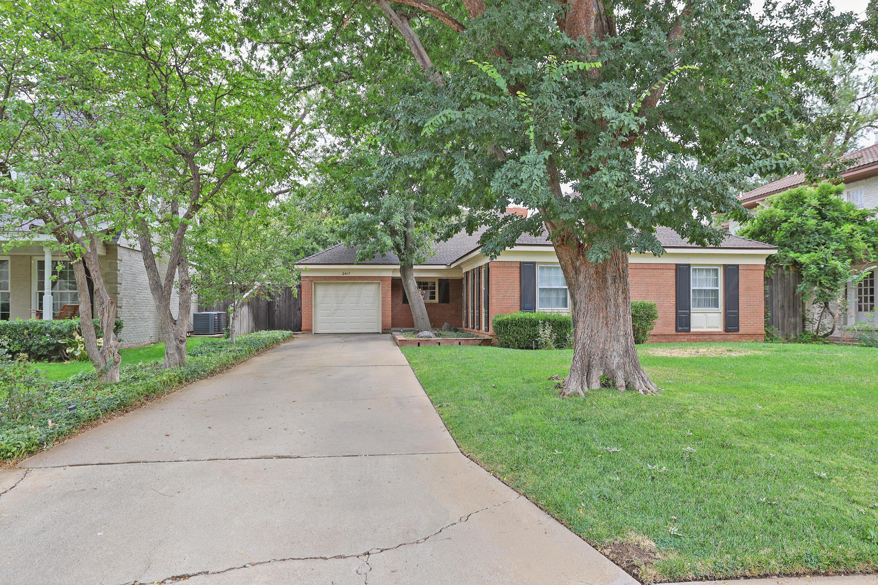 2417 S Hughes Street Property Photo 1
