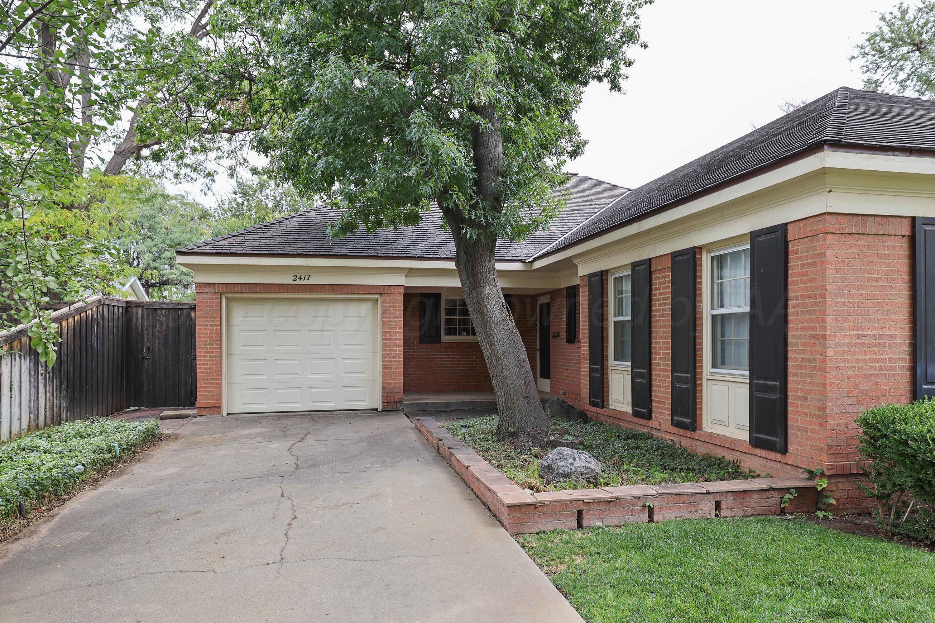 2417 S Hughes Street Property Photo 3