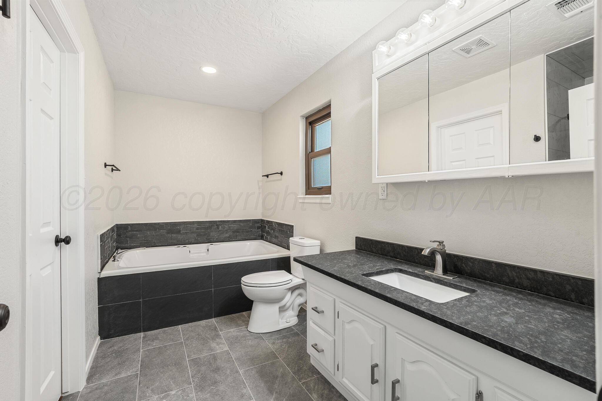 3406 Marion Street Property Photo 18