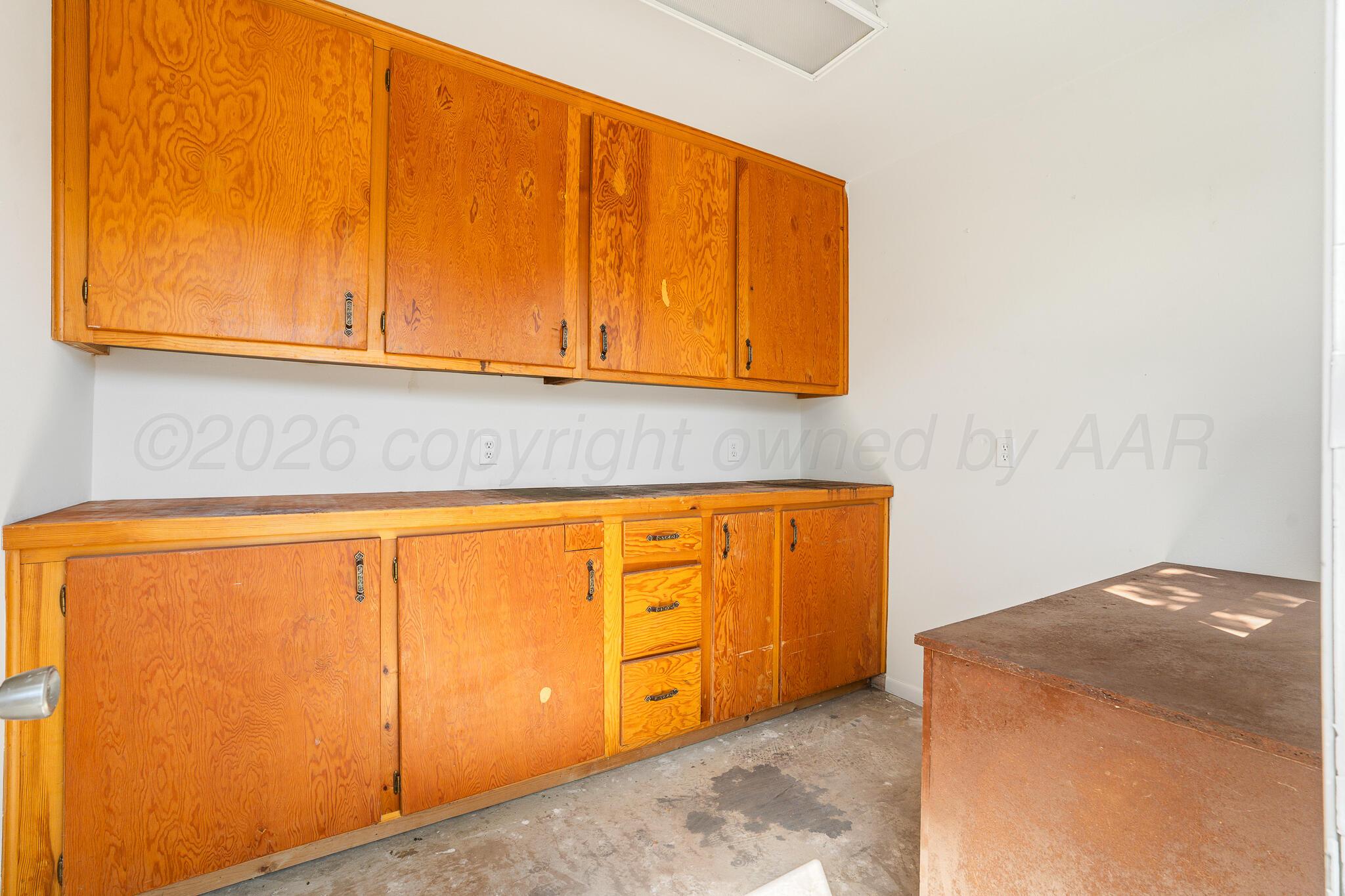 3406 Marion Street Property Photo 32